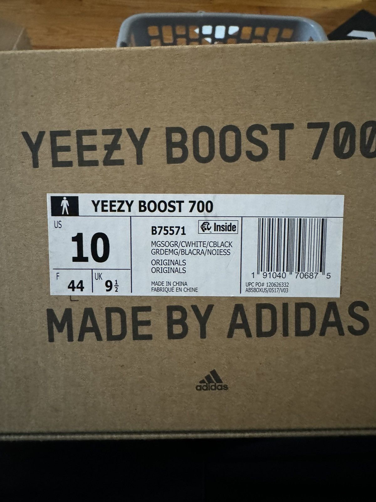 Adidas Yeezy Boost 700 Size US 10 / EU 43 - 3 Thumbnail