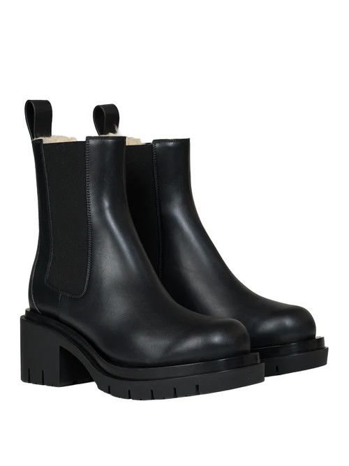 Bottega Veneta o1n1vont1224 Lug Chelsea Ankle Boots in Black Size US 8 / IT 38 - 2 Thumbnail
