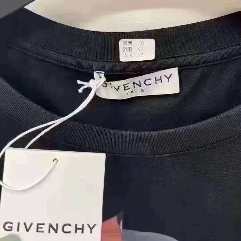 Givenchy Givenchy Latest Black Deer Print Logo Round Neck Short Slee Size US XL / EU 56 / 4 - 2 Thumbnail