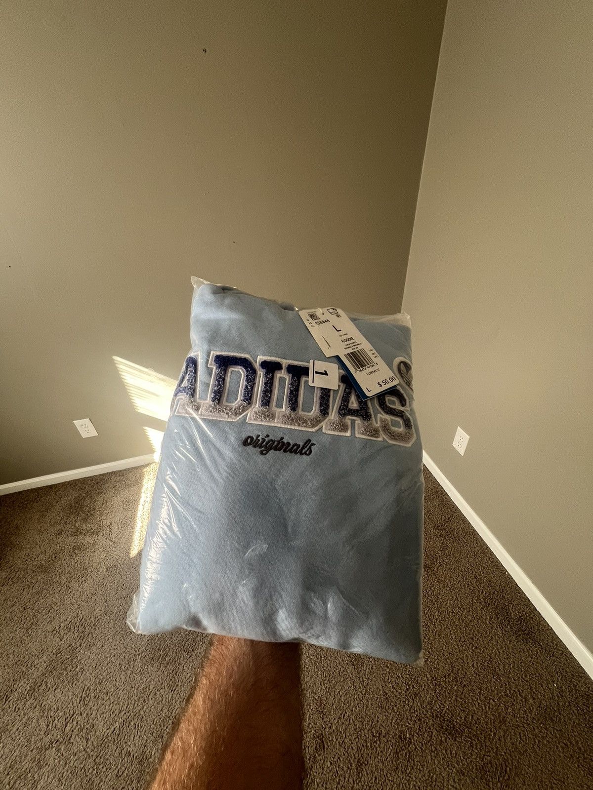 Adidas *NEW* Addias Youth hoodie Size US L / EU 52-54 / 3 - 1 Thumbnail