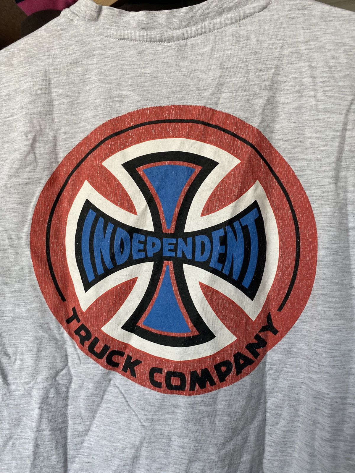 Independent Truck Co. × Vintage 🔥Independent Skateboarding Vntg Big Logo Umbrella Tee Size US S / EU 44-46 / 1 - 2 Thumbnail