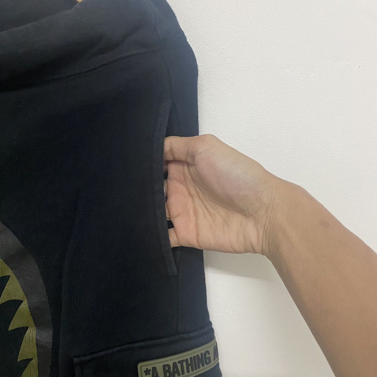 Bape × Undefeated Bape x Undefeated Shark Sweat Pants Size US 32 / EU 48 - 8 Thumbnail