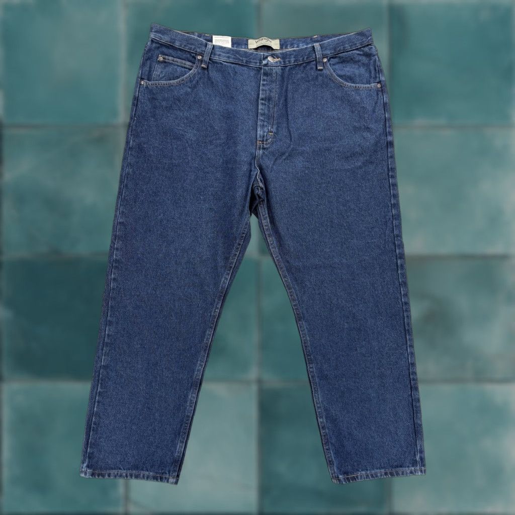 Wrangler Wrangler Jeans Mens 42x30 Blue Medium Wash Straight Denim 5-Pocket Wrangler Authentics Jeans Classic Blue Mens 42x30 Regular Straight Denim Jeans Size US 42 / EU 58 - 1 Thumbnail
