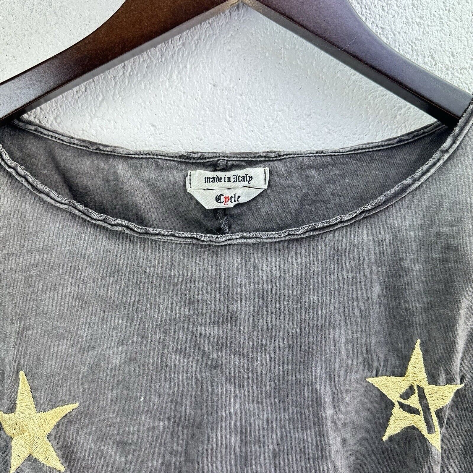 Other Cycle Made In Italy T-shirt Grey Sz S Gold Embroidery Stars Size S / US 4 / IT 40 - 4 Thumbnail
