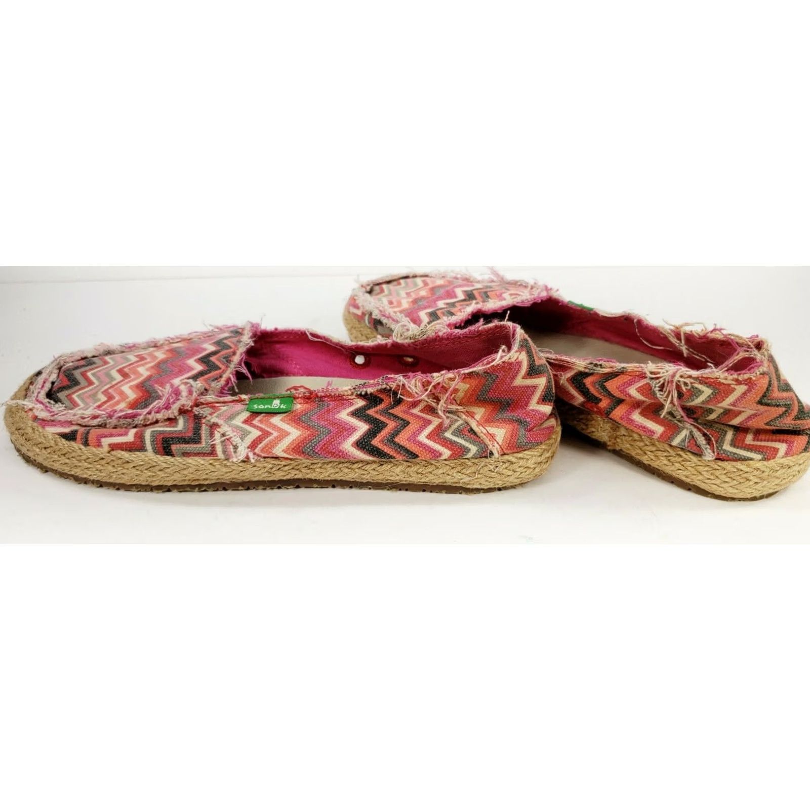 Sanuk Sanuk Women's 6 Funky Fiona Flats Natural Zig Zag Pink Slip On Loafers Casual Lifestyle Size US 6 / IT 36 - 7 Thumbnail