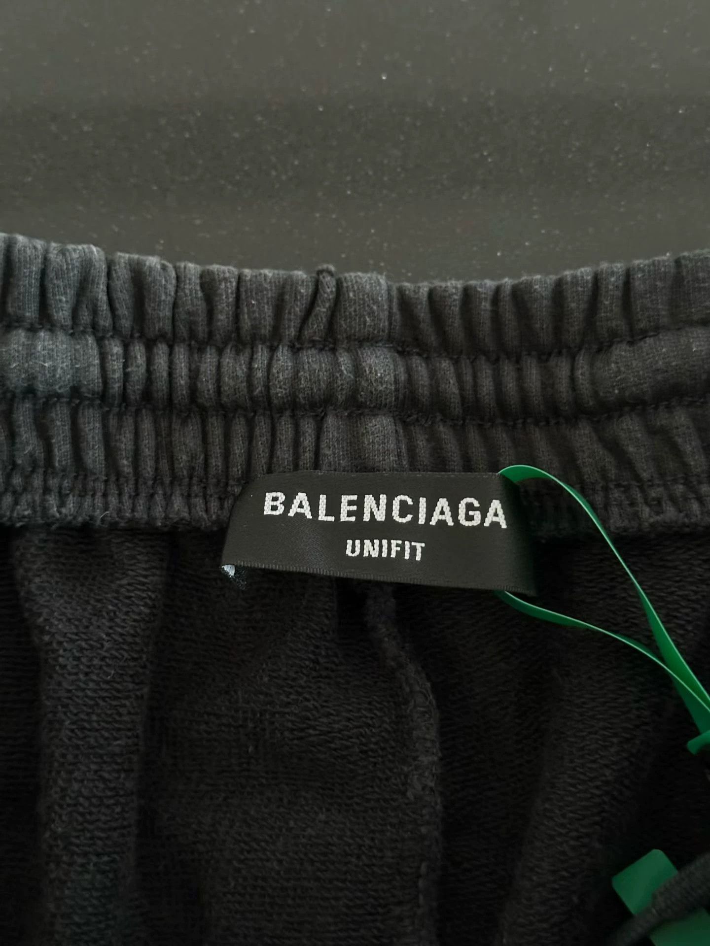 Balenciaga Balenciaga Lock Short S 98 New Size US 32 / EU 48 - 3 Thumbnail