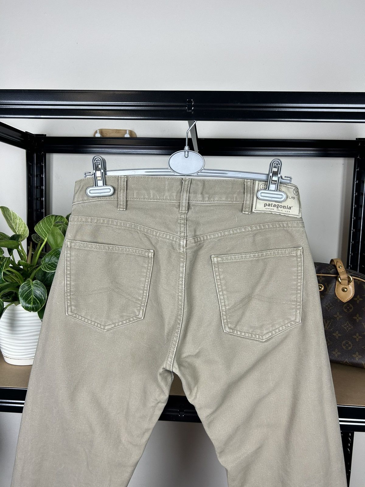 Patagonia Patagonia Jeans Mens 28x32 Corduroy Straight Leg BAGGY Zip Size US 28 / EU 44 - 10 Thumbnail