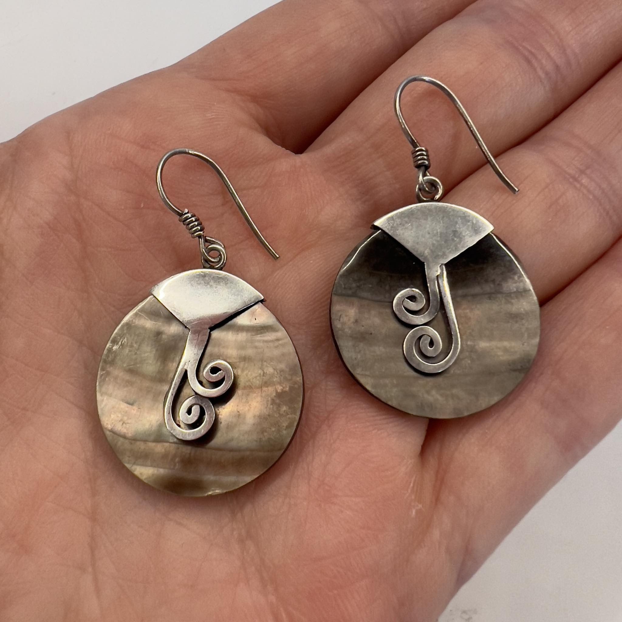 Vintage Sterling Silver 925 Earrings Shell Nacre 5.5 gr