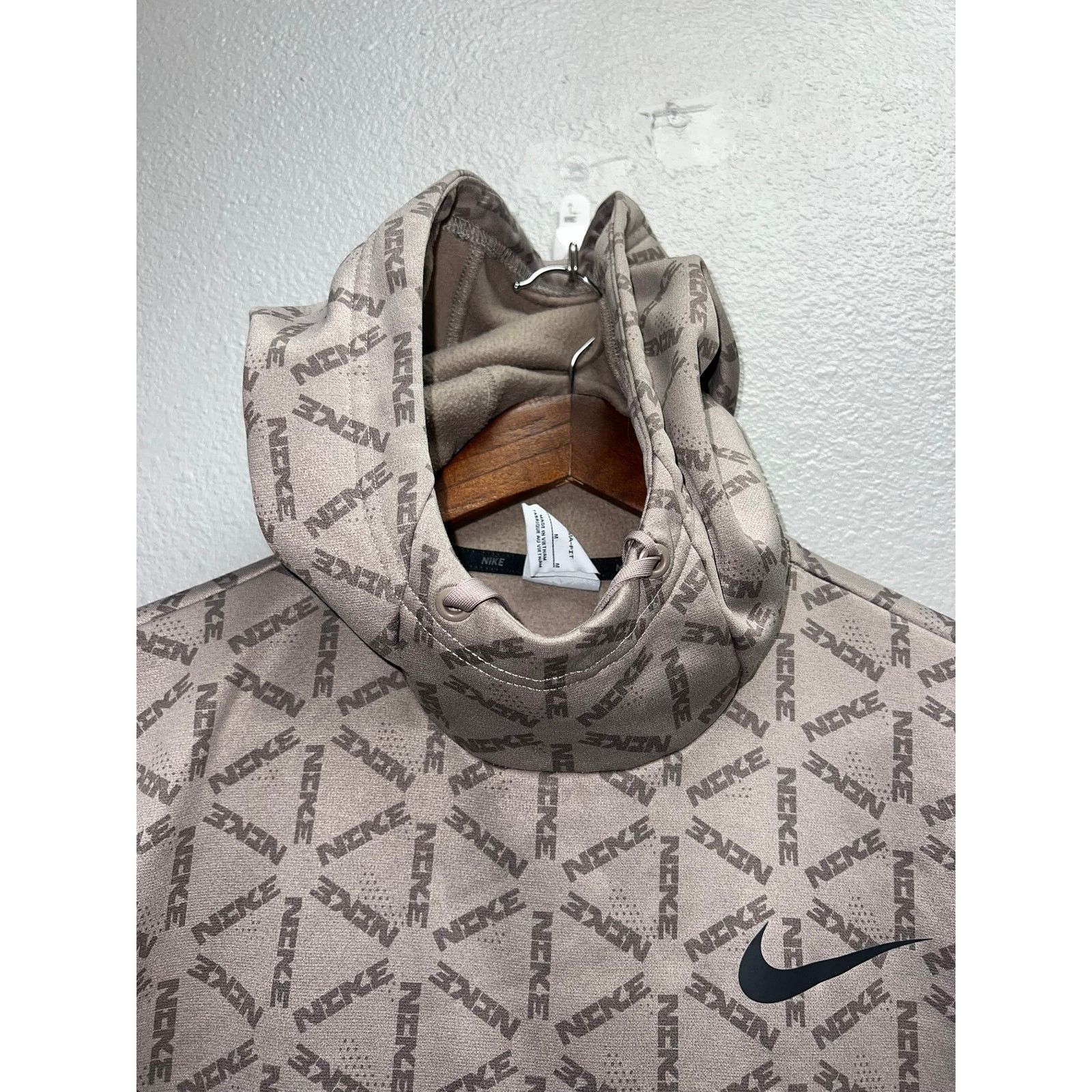 Vintage Nike Therma AOP Hoodie All Over Print Training Beige Brown Size US M / EU 48-50 / 2 - 4 Thumbnail