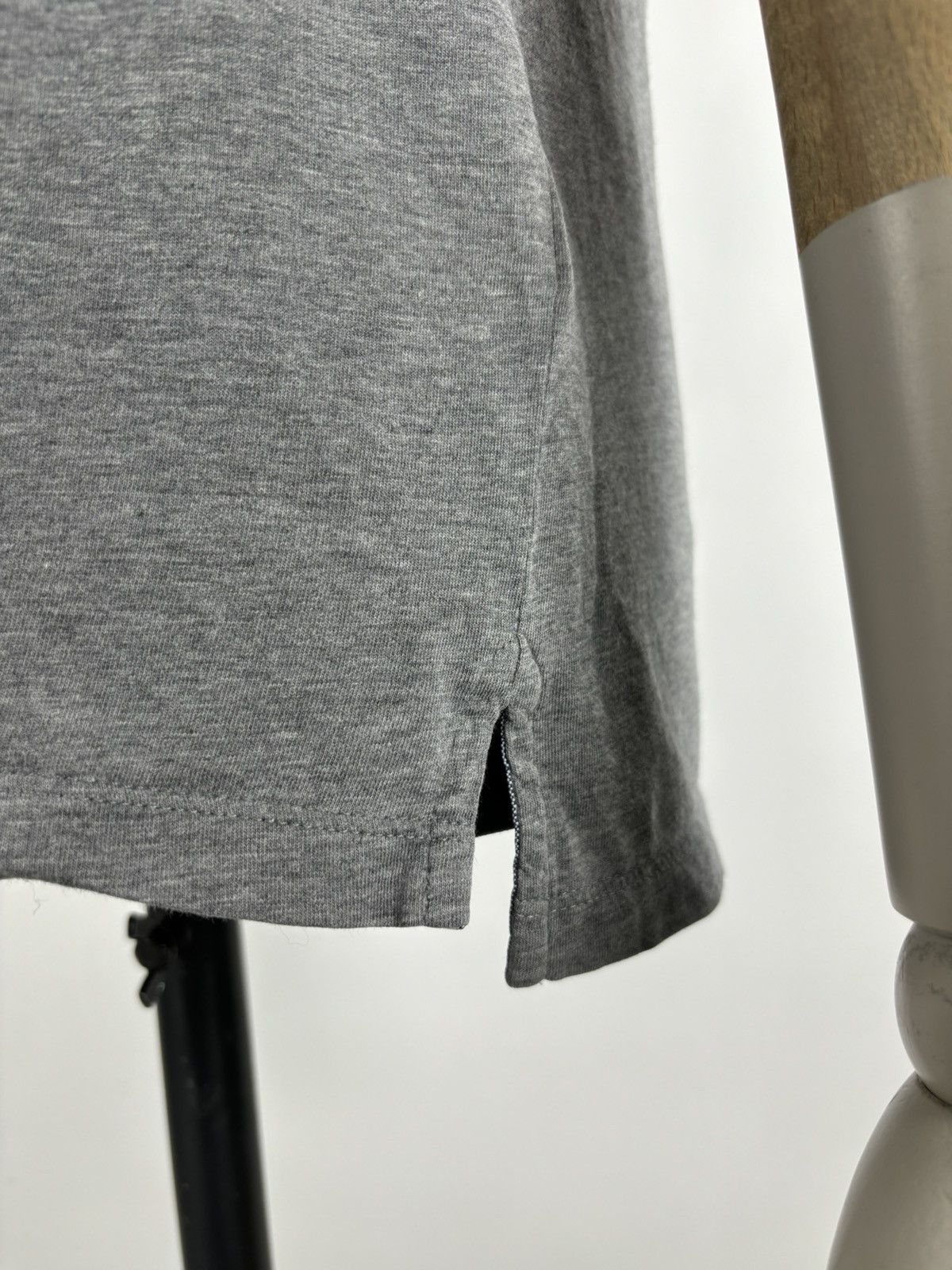 Moncler Gamme Bleu THOM BROWNE GAMME BLEU MAGLIA Big Patch Gray Italy Short Sleeve T-Shirt Size US M / EU 48-50 / 2 - 12 Thumbnail