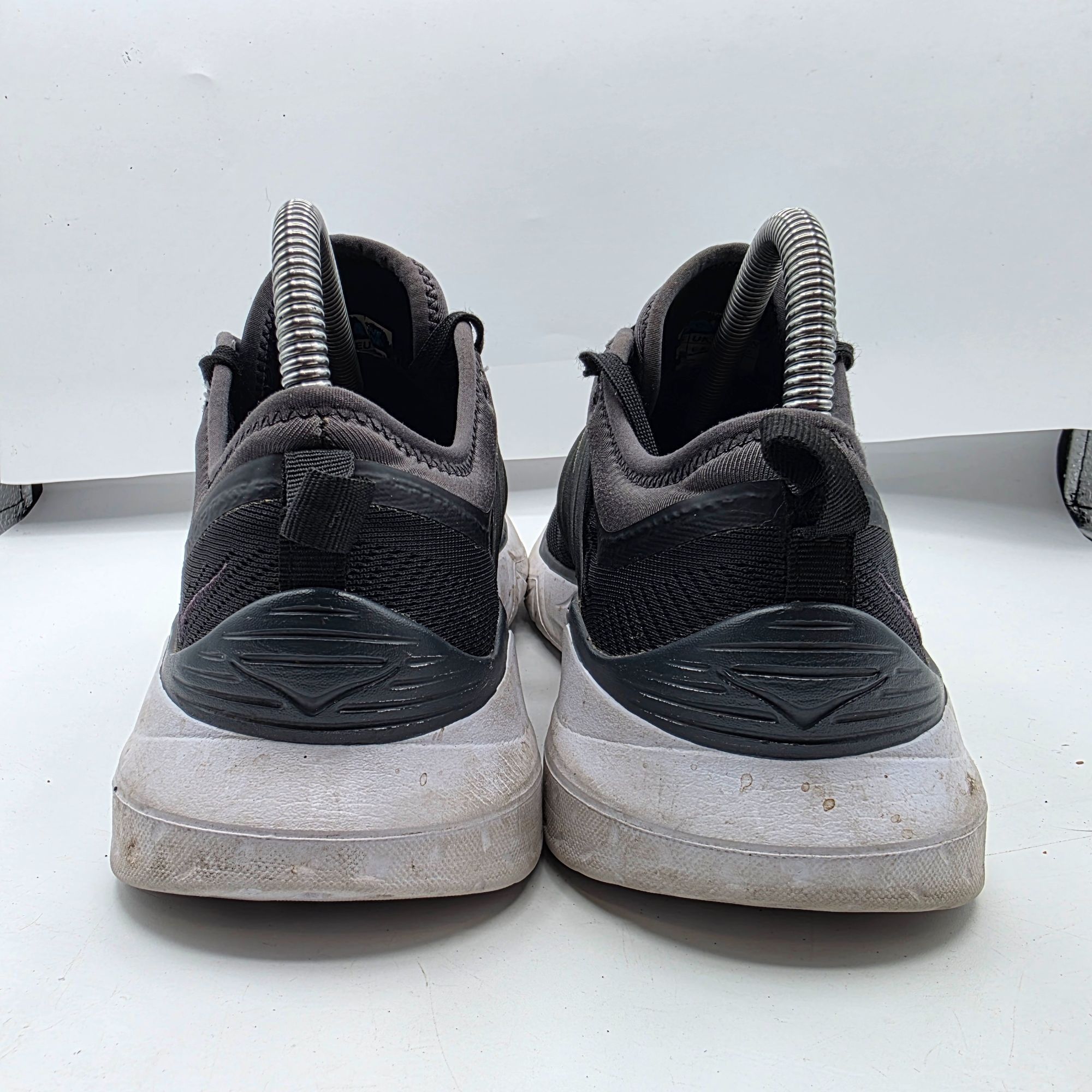Hoka Hoka One One Tivra Womens Athletic Shoes Size 8 Black Runnin Size US 8 / IT 38 - 5 Thumbnail