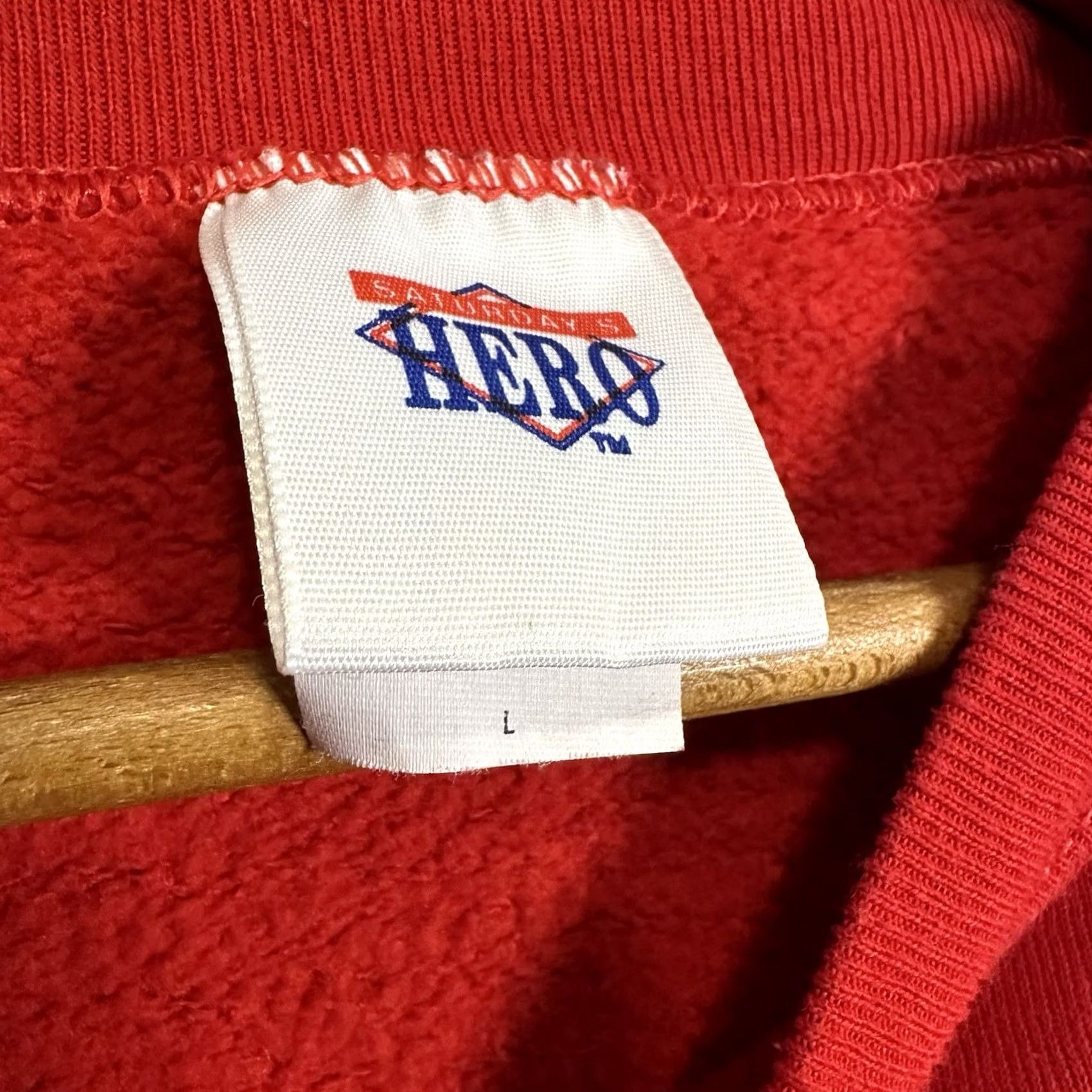 Logo 7 VINTAGE Tabasco Sweatshirt Red L Crewneck Logo 90s USA Men Size US L / EU 52-54 / 3 - 3 Thumbnail