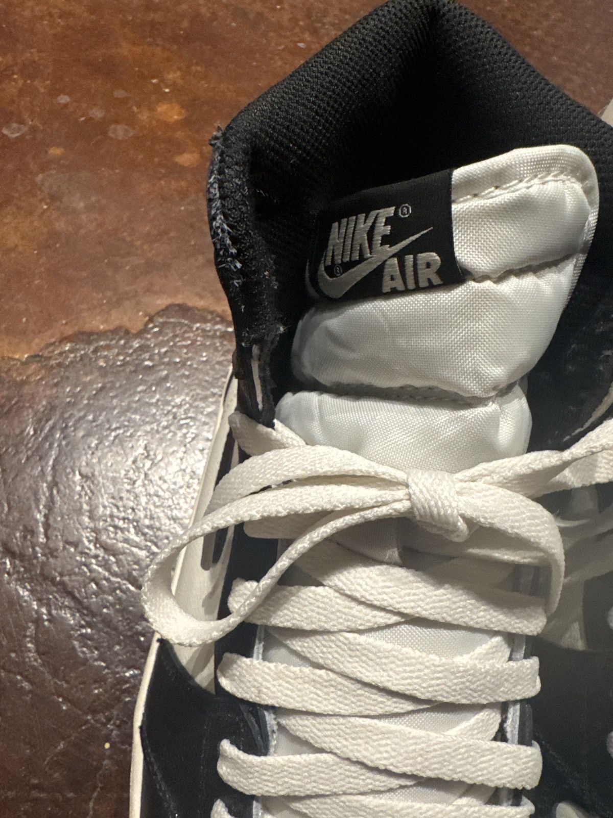 Jordan Brand Jordan 1 Mocha Size US 10 / EU 43 - 9 Thumbnail