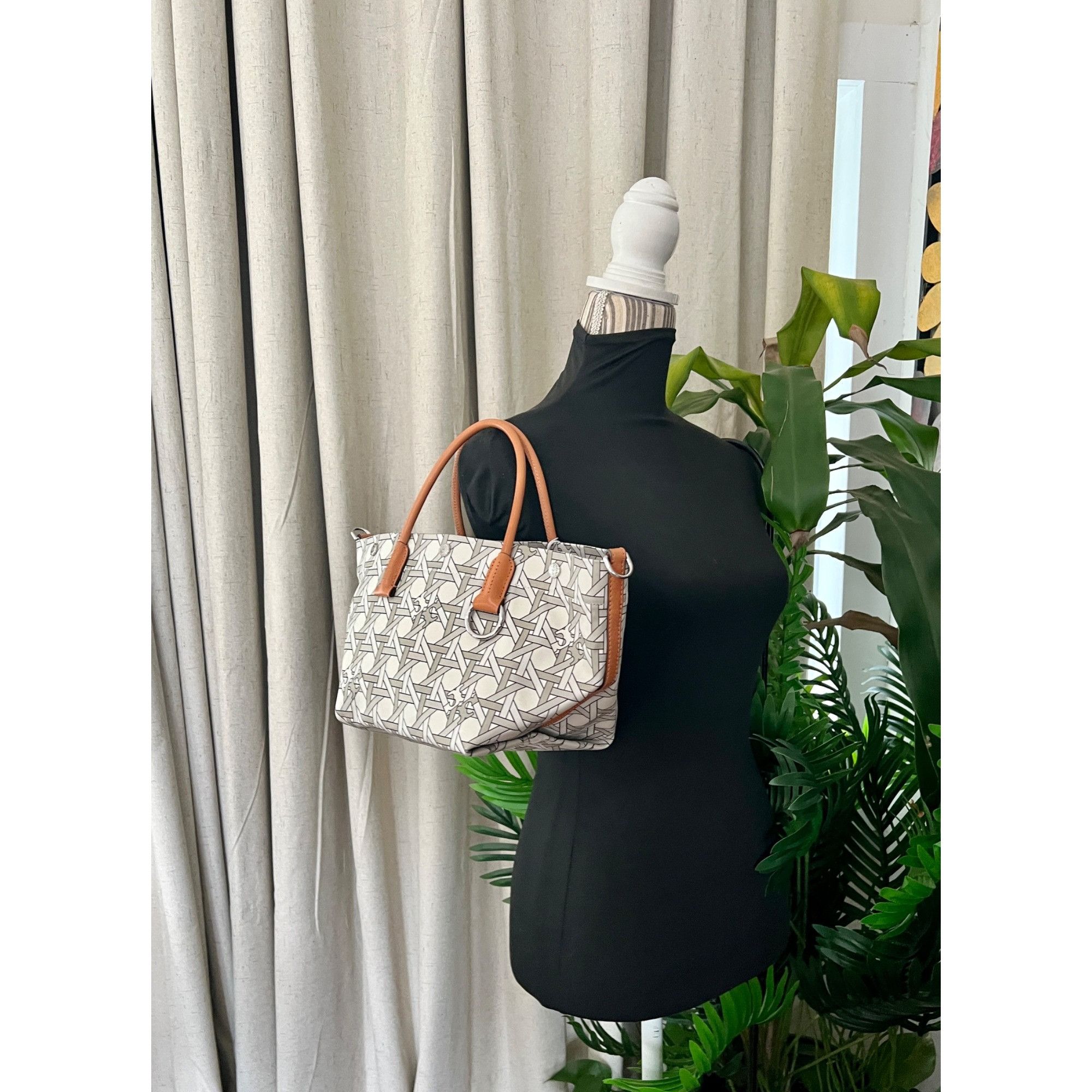 Tory Burch NWT! Tory Burch Nylon Basket Weave Handbag Size ONE SIZE - 10 Thumbnail