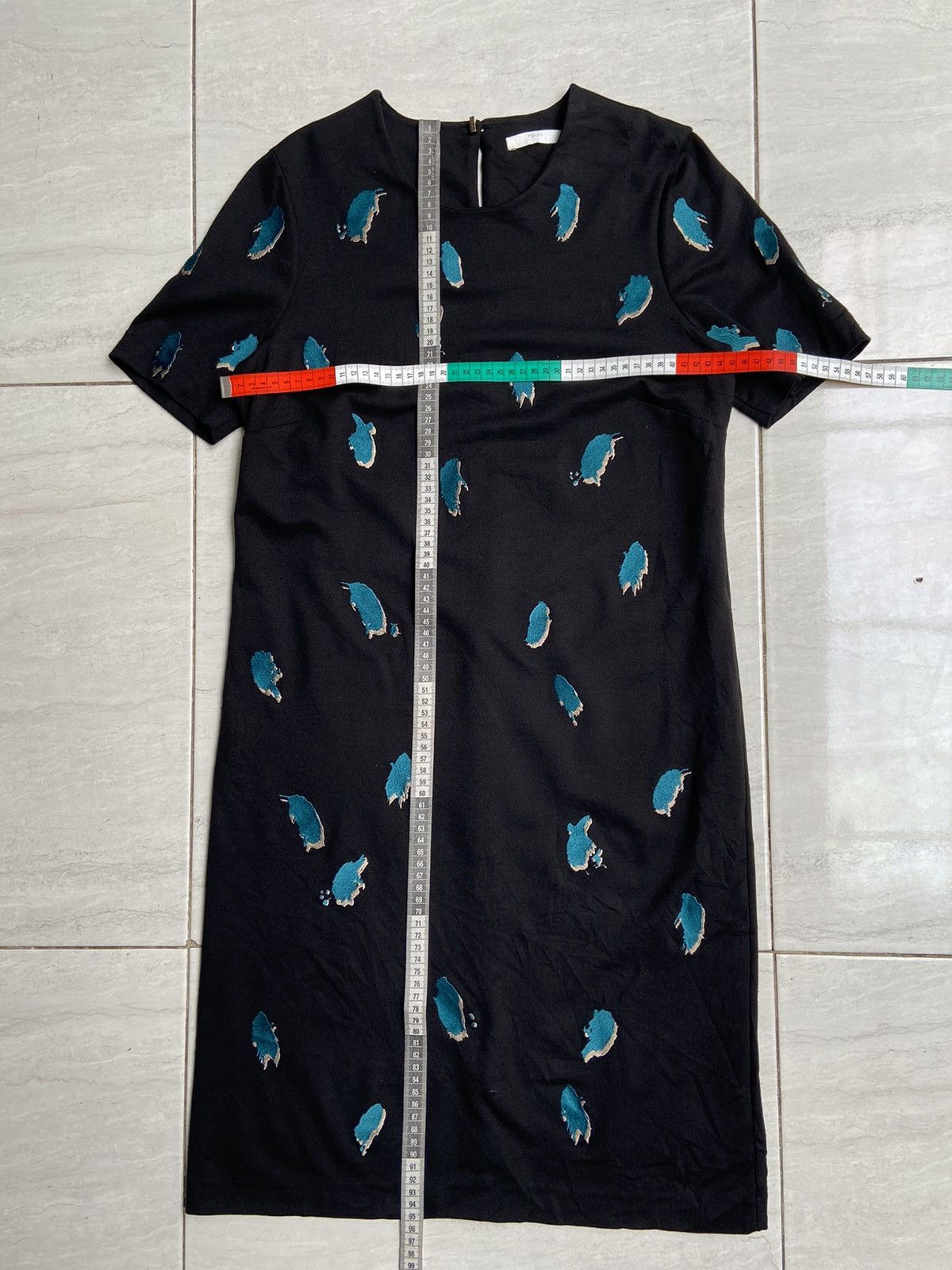 Hugo Boss HUGO BOSS Motive Midi Dress Size XS / US 0-2 / IT 36-38 - 13 Thumbnail