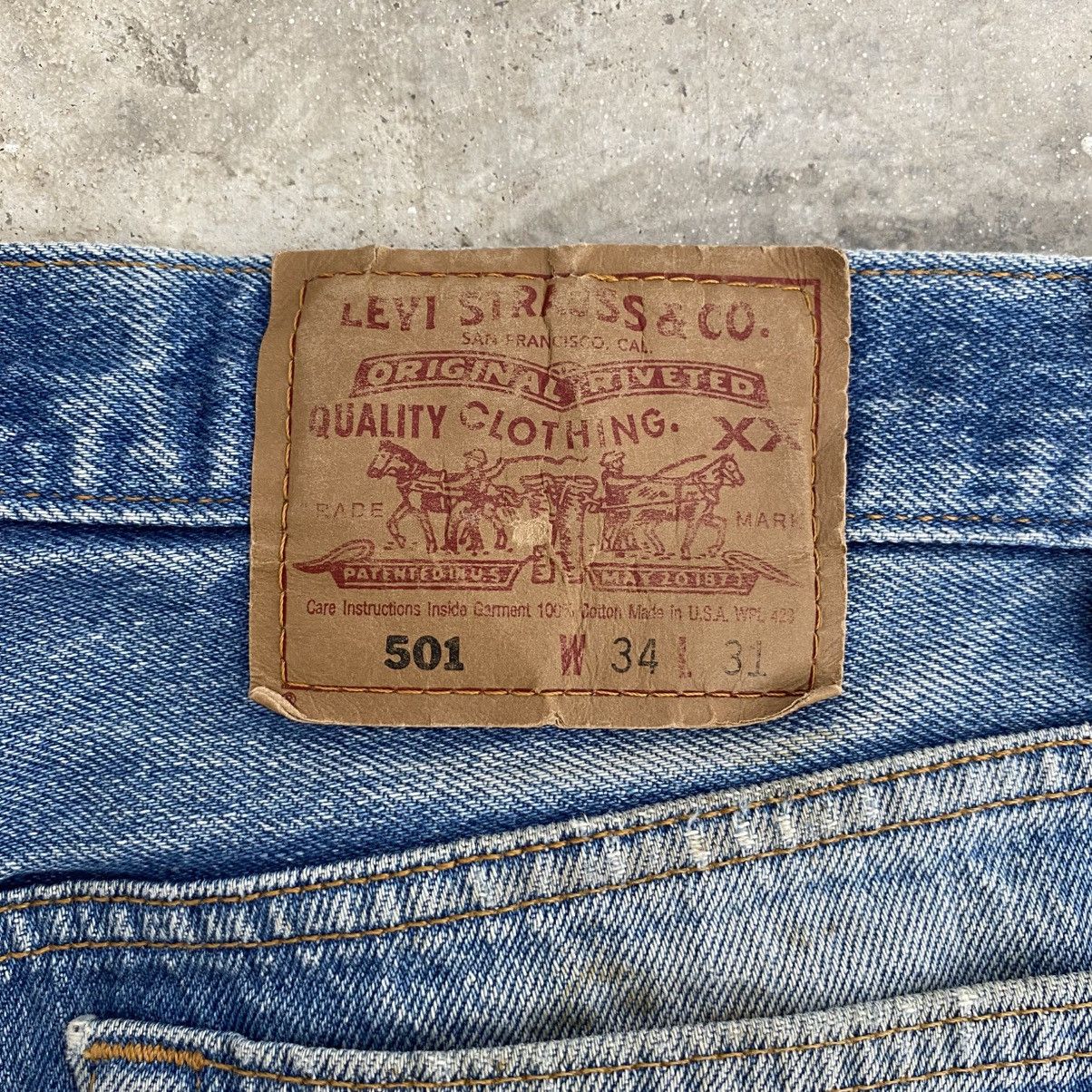 Levi's Vintage 90’s Levis 501 Faded Blue Distressed Painter Jeans Size US 33 - 12 Thumbnail