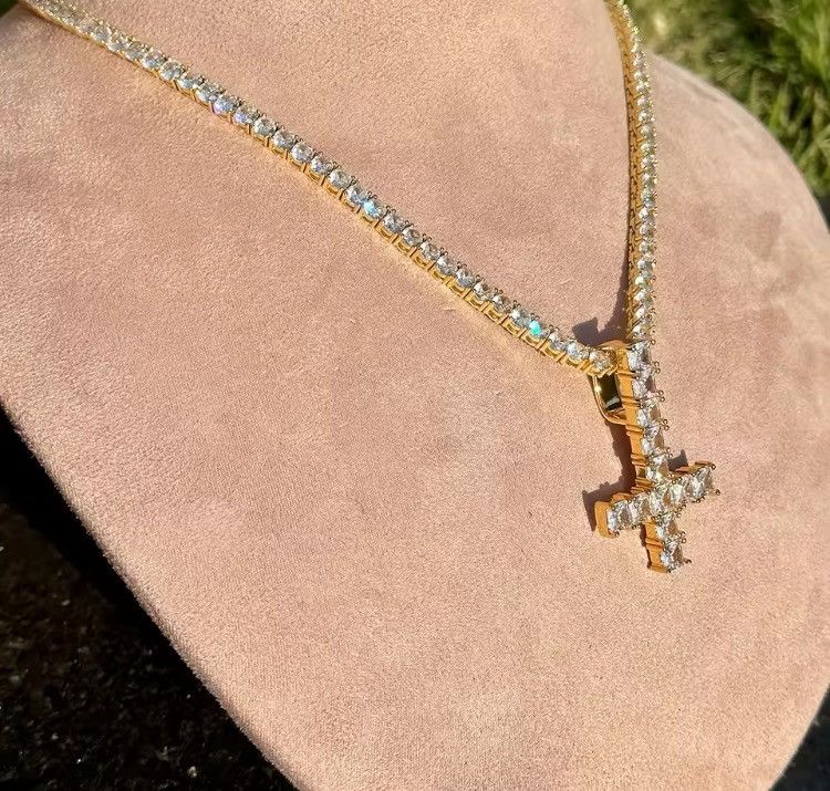 Jewelry 45 Upside-down cross , shut 'em up necklace Size ONE SIZE - 2 Thumbnail