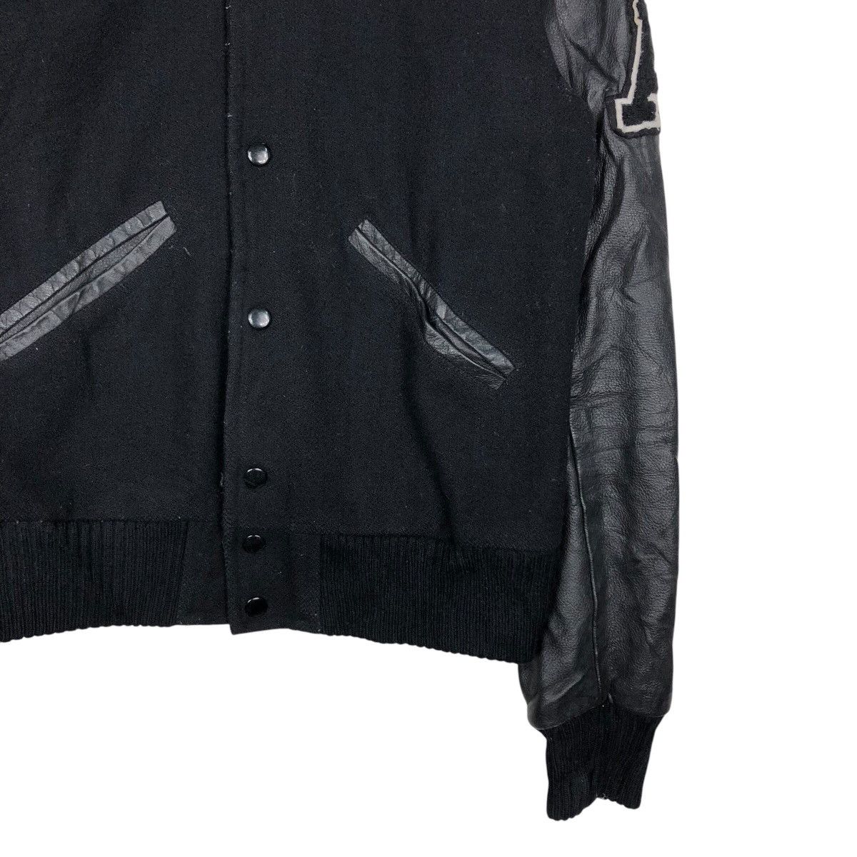Japanese Brand 📌Iconic Black Vtg Varsity Leather Jacket American College Size US XS / EU 42 / 0 - 6 Thumbnail