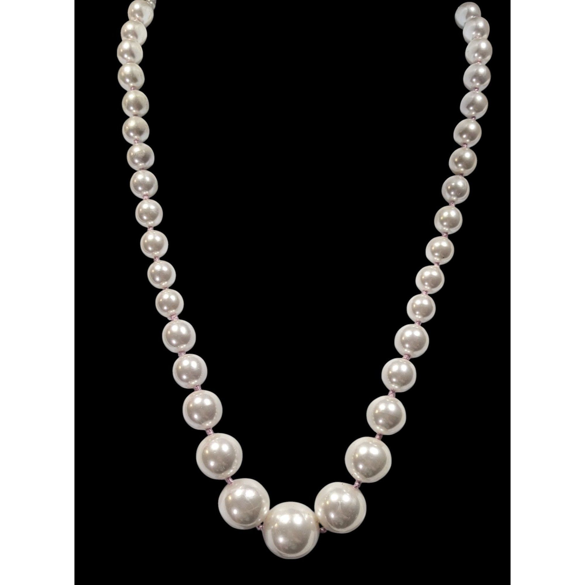Other Vintage Elegant Hand Knotted Graduated Faux Pearl Necklace Size ONE SIZE - 2 Thumbnail