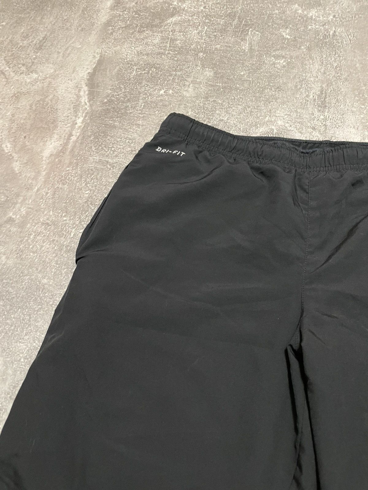 Nike Vintage Nike Parachute Black Nylon Track Pants Drill Size US 30 / EU 46 - 10 Thumbnail