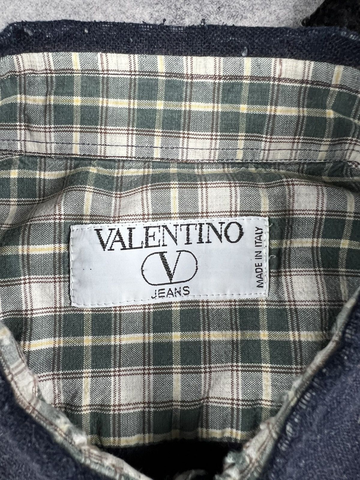 Valentino Vintage Valentino Wool Old Money Luxury Button Up Shirt Size US XL / EU 56 / 4 - 10 Thumbnail