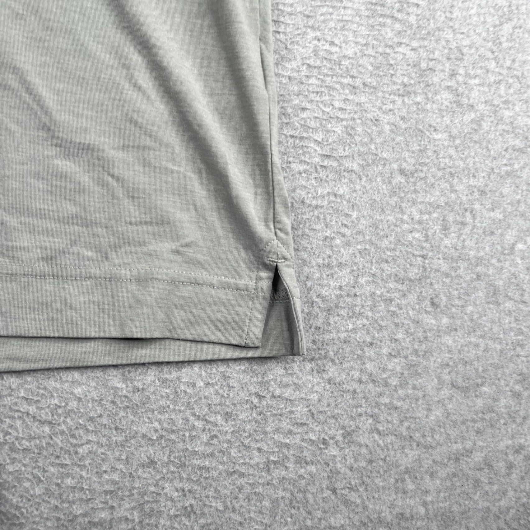 Footjoy FootJoy Polo Shirt Mens XL Golf Performance Button Pocket Stretch Grey Heather Solid Short Sleeve Size US XL / EU 56 / 4 - 2 Thumbnail