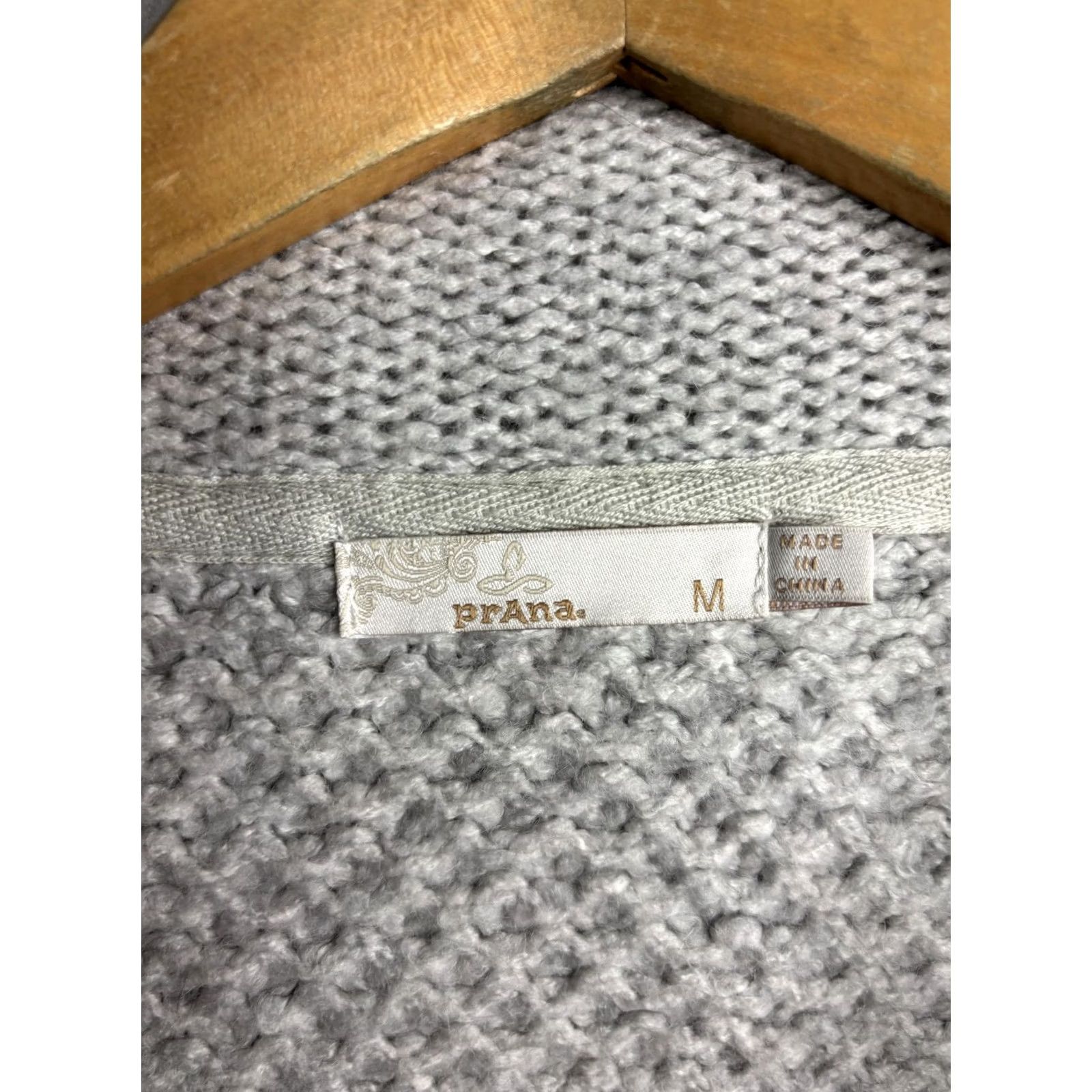 Prana prAna Cardigan Womens Medium Gray Knit Longline Pockets Collared Button Front Sweater Size M / US 6-8 / IT 42-44 - 3 Thumbnail