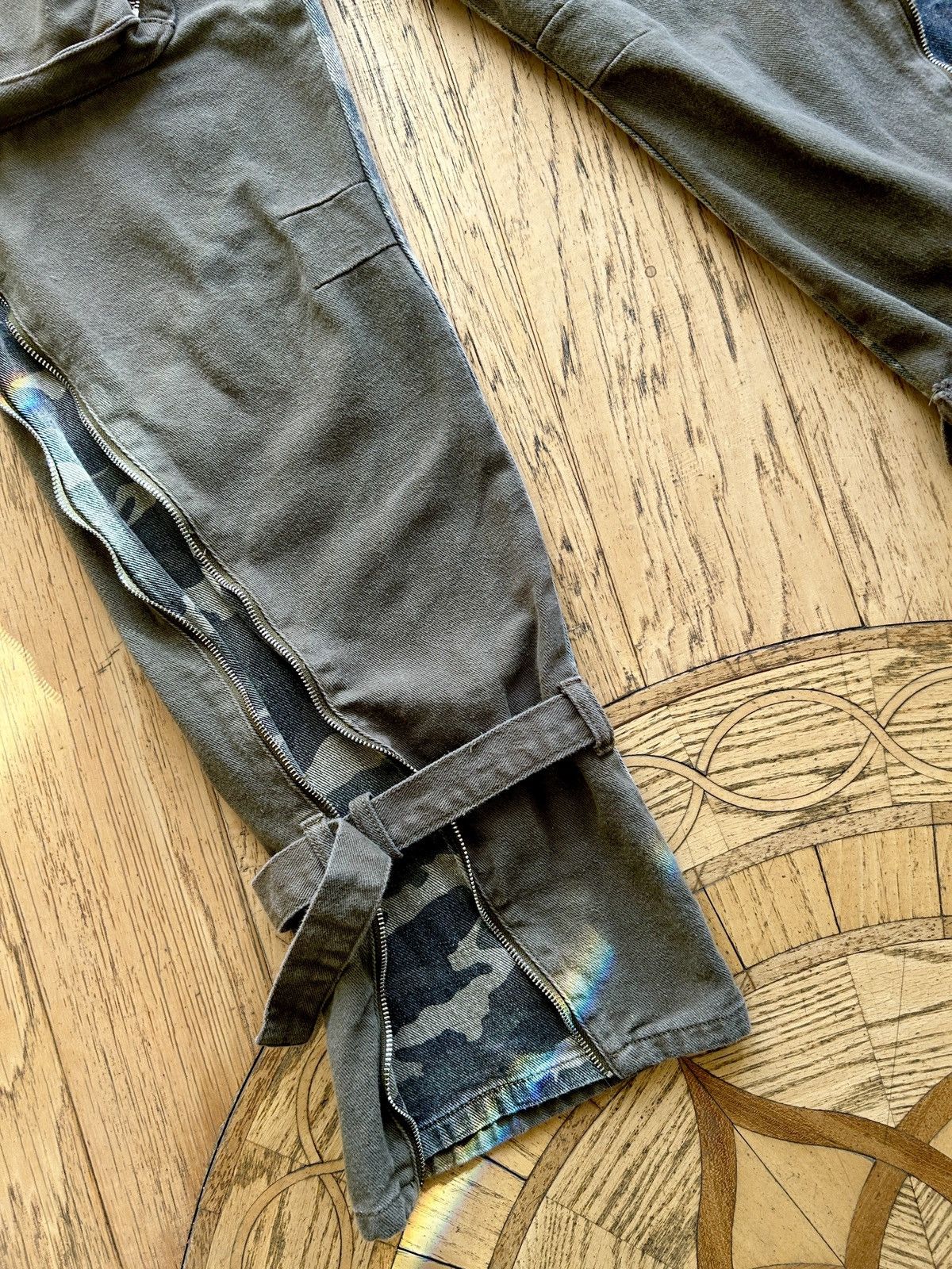Maniere De Vior MANIERE DE VOIR CAMO ZIP PANTS Size 27" / US 4 / IT 40 - 4 Thumbnail