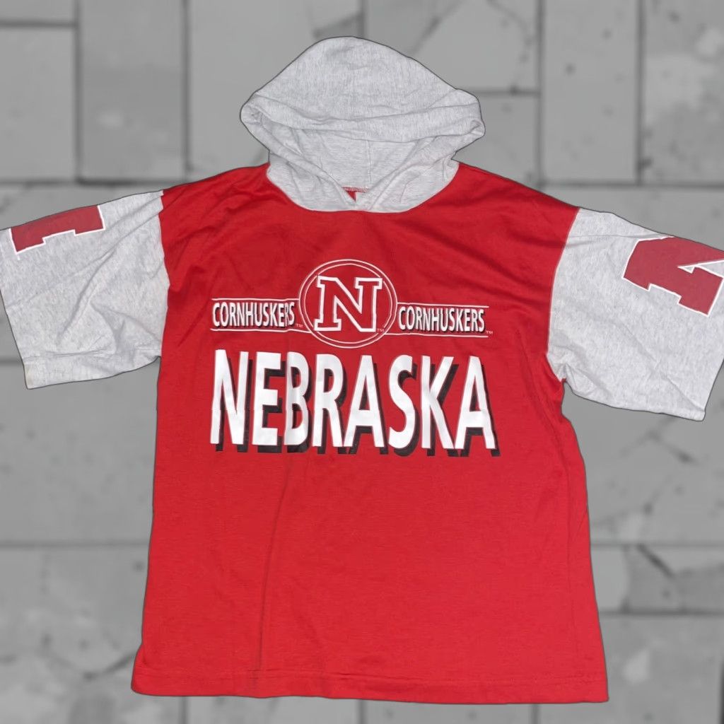 Logo 7 VINTAGE Logo 7 Nebraska Cornhuskers Hooded T-shirt Men M Red Logo 7 Graphic Size US M / EU 48-50 / 2 - 1 Thumbnail