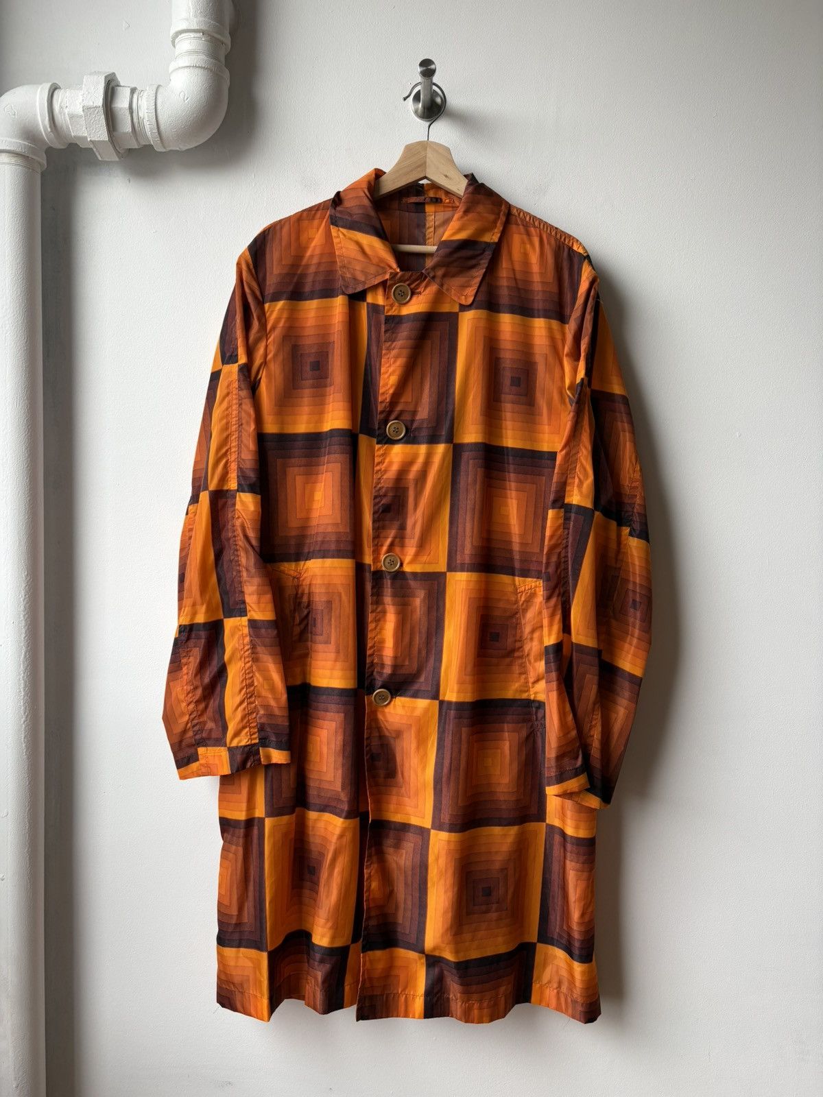 Dries Van Noten Dries Van Noten SS19 Verner Panton Nylon coat Size US L / EU 52-54 / 3 - 1 Thumbnail