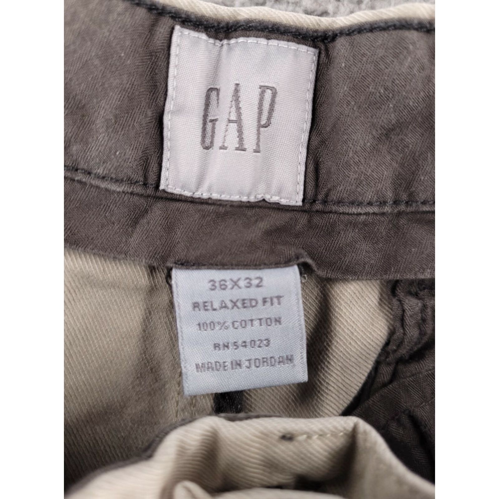 Gap Gap Baggy Khaki Pants Mens 36x30 Beige Relaxed Fit Chino Pants, 36, Beige, Gap, Regular, Mens Size US 36 / EU 52 - 3 Thumbnail
