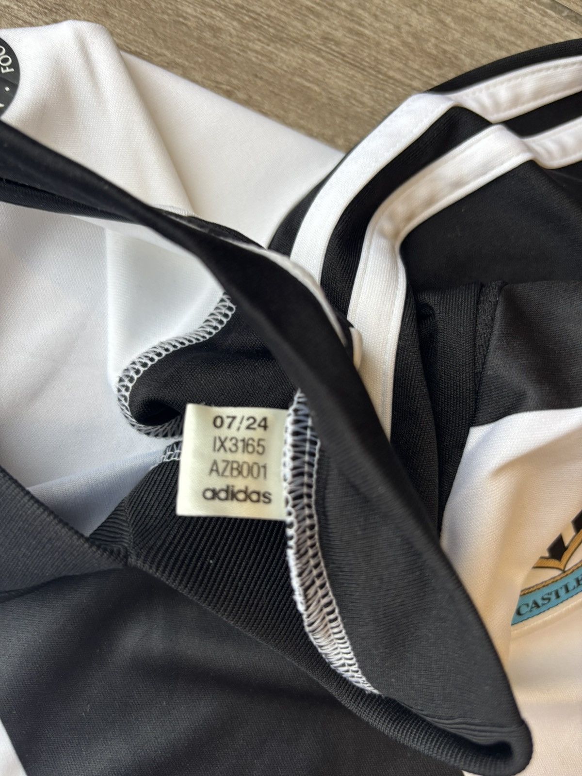 Adidas Newcastle 2024-2025 Home Jersey Size US XXL / EU 58 / 5 - 6 Thumbnail