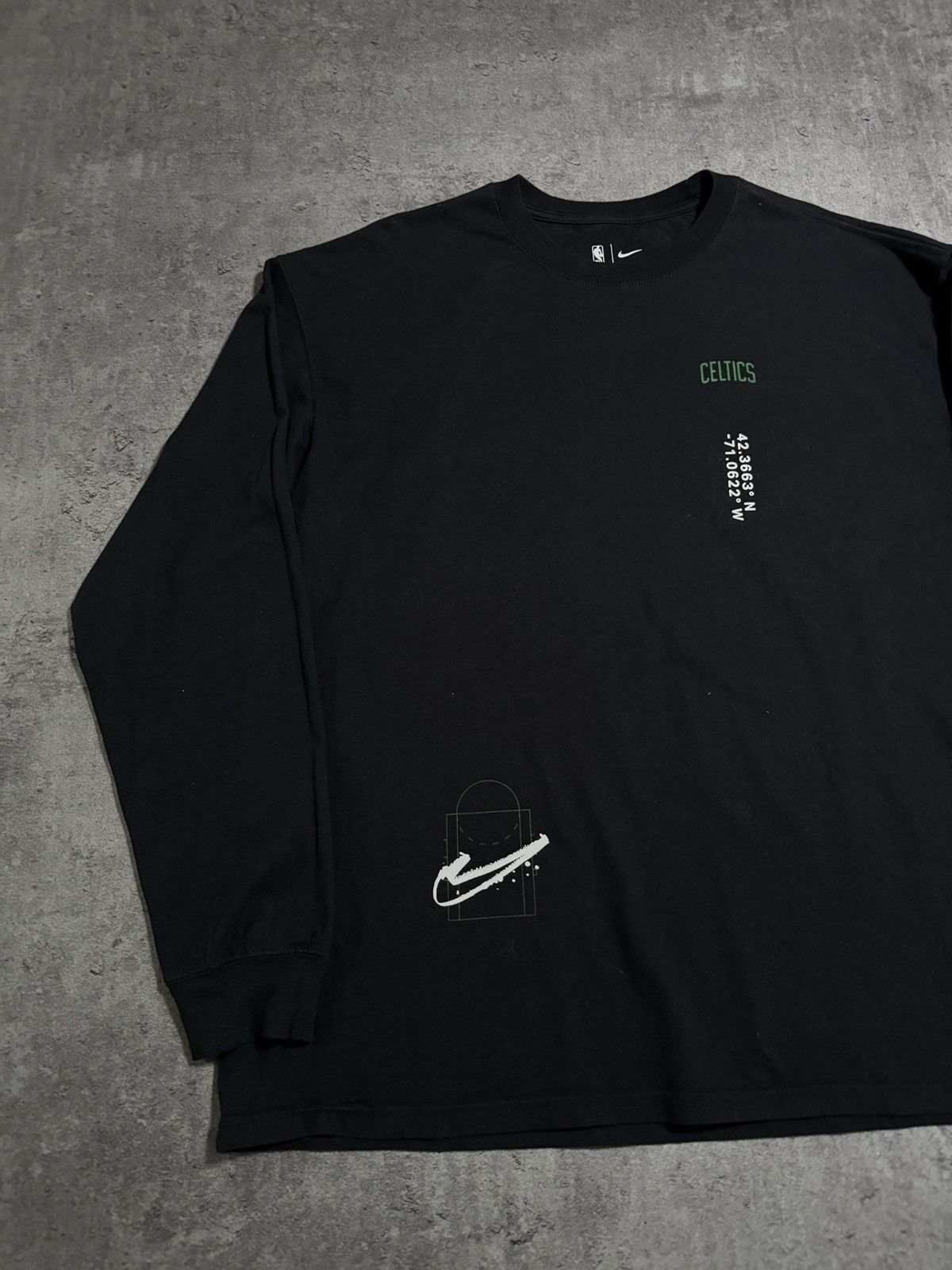 NBA × Nike Nike x NBA Boston Celtics Boxy Longsleeve Swoosh Y2K Rap Size US L / EU 52-54 / 3 - 5 Thumbnail