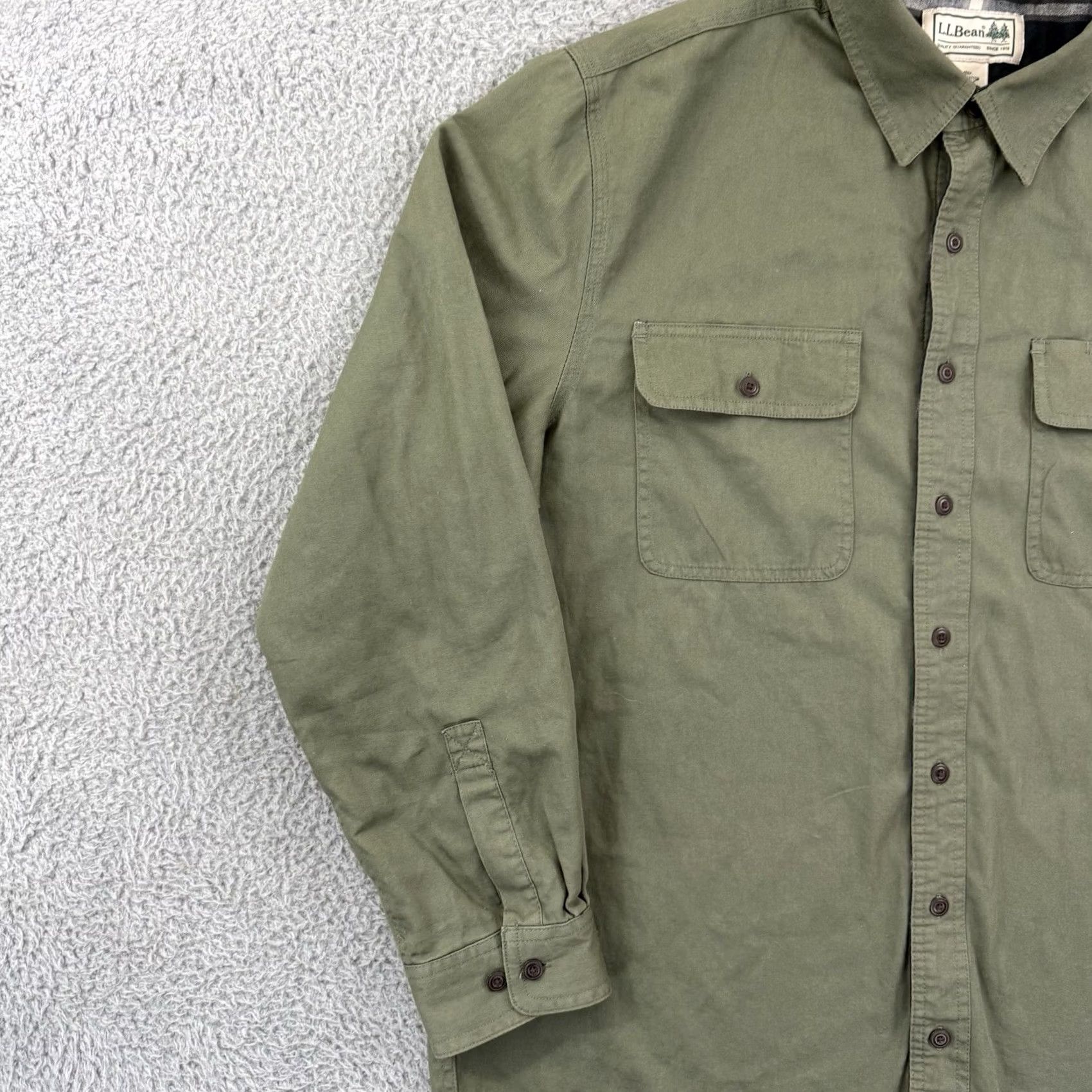Vintage VINTAGE L.L.Bean Shacket Mens LT Green Plaid Lined Button Long Sleeve Outdoor Jacket Coat Size US L / EU 52-54 / 3 - 4 Thumbnail