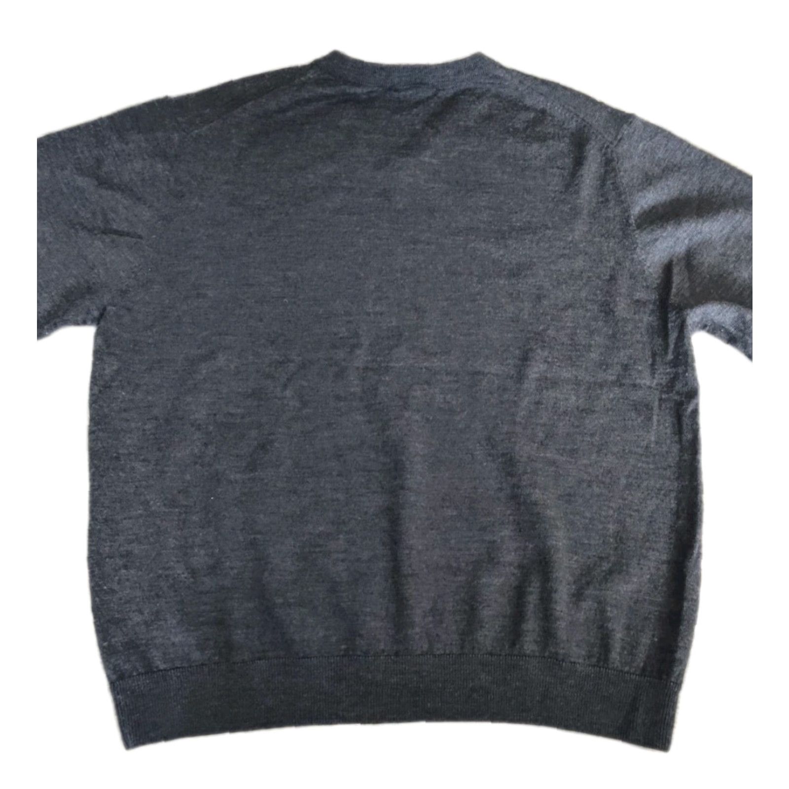 Vintage Turnbury Men's V-Neck Sweater XL Gray 100% Extra Fine Merino Wool Classic Pullover Lightweight Breathable Size US XL / EU 56 / 4 - 2 Thumbnail