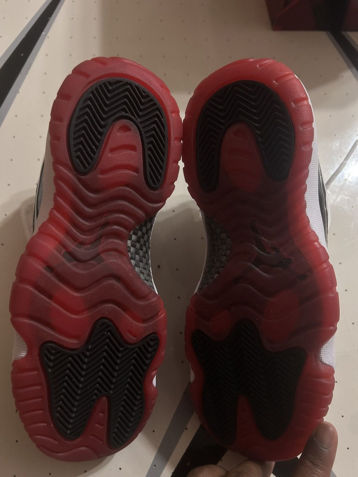 Jordan Brand Jordan 11 Reverse Bred Gradeschool Size US 6 / EU 39 - 5 Thumbnail