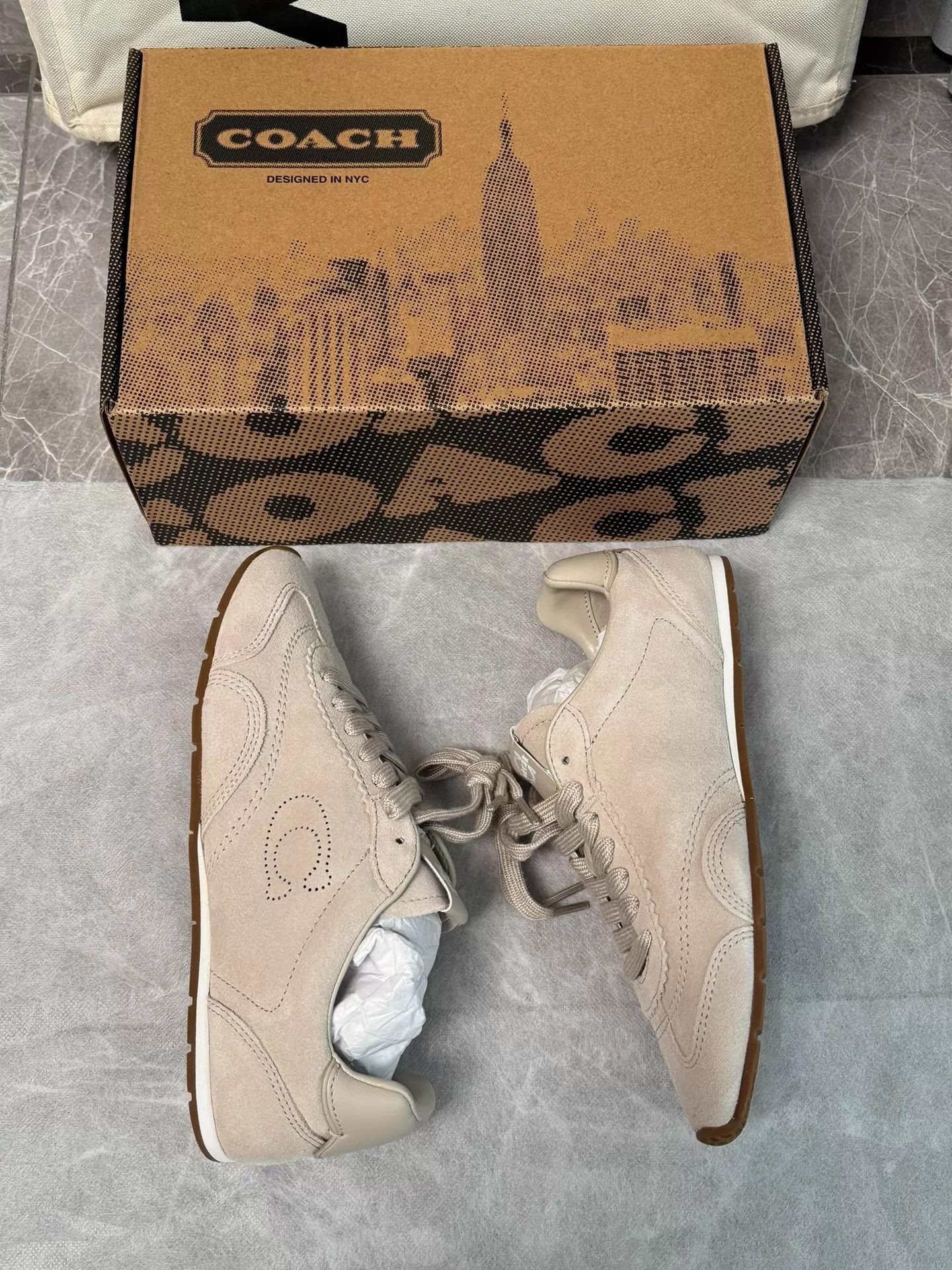 Coach COACH Beige Suede Women's Low-Top Court Trainer Size 37 Size US 6.5 / IT 36.5 - 6 Thumbnail