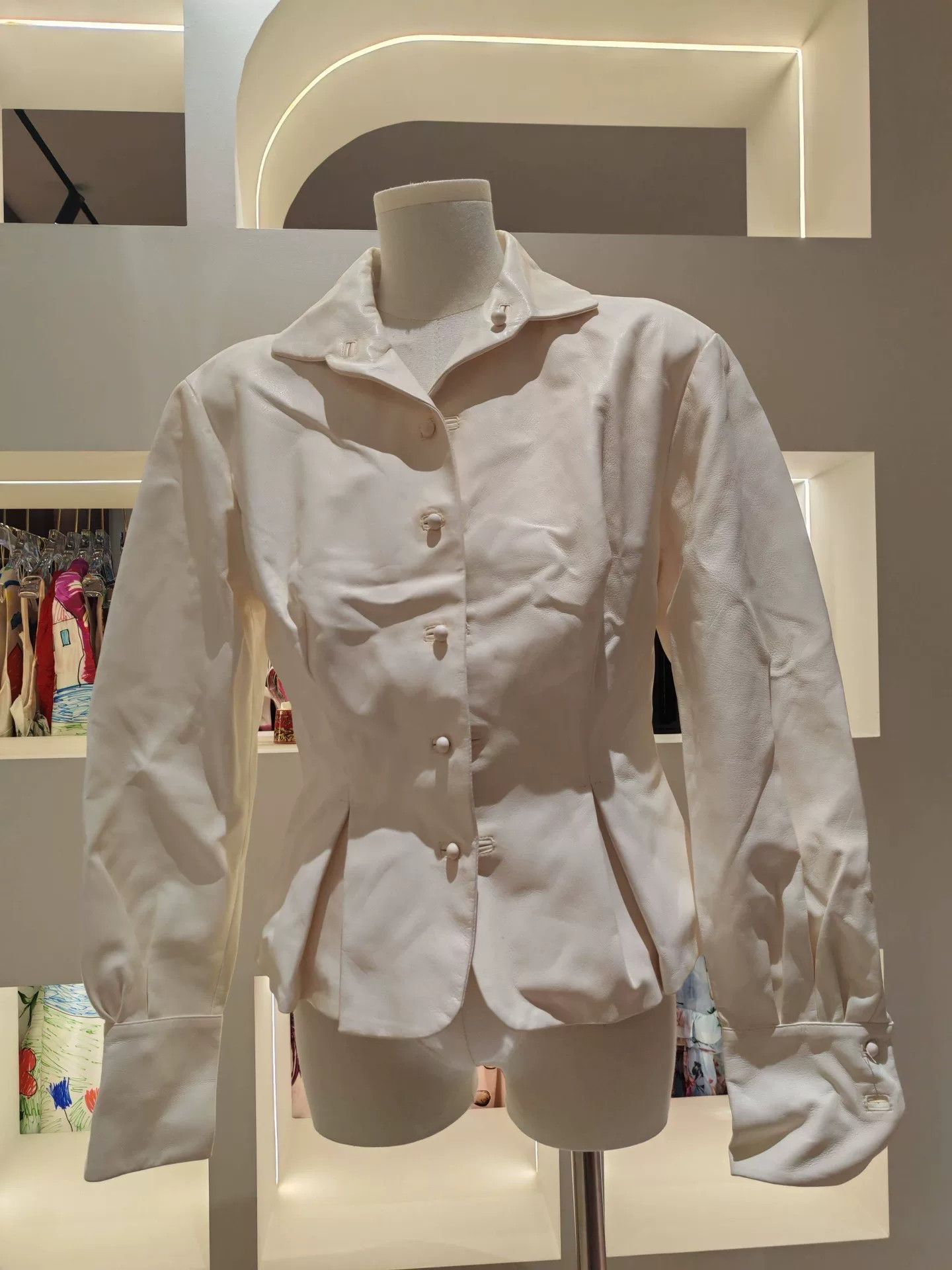 Ermanno Scervino Ermanno Scervino Beige Collar Leather Top Size M / US 6-8 / IT 42-44 - 1 Thumbnail