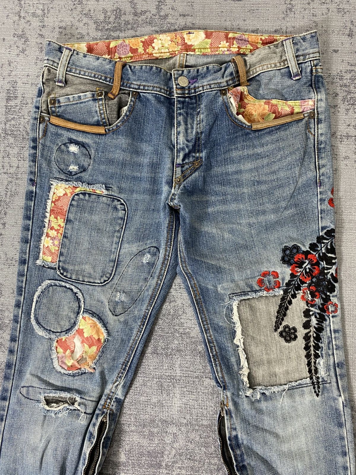 Le Grande Bleu (L.G.B.) takeo kikuchi patchwork jeans flared embroidery y2k Size US 32 / EU 48 - 6 Thumbnail