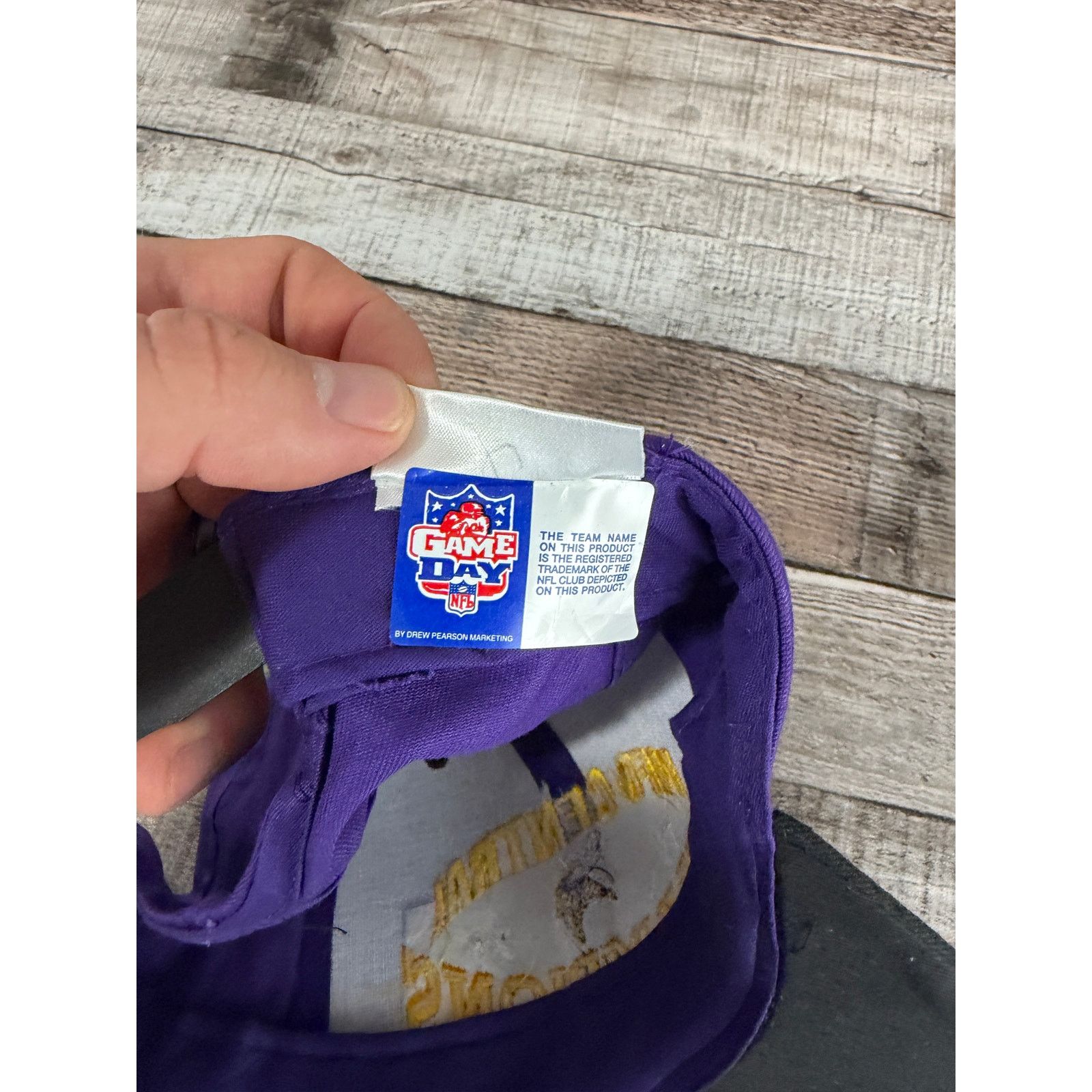 NFL NWT Vintage Minnesota Vikings 1998 Snapback Hat Size ONE SIZE - 9 Thumbnail
