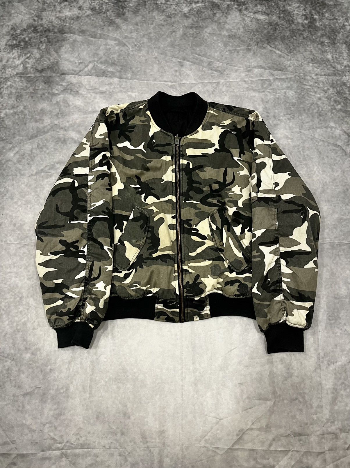 Vintage Vintage Camouflage Military Style Reversible Bomber Jacket Size US XL / EU 56 / 4 - 1 Thumbnail