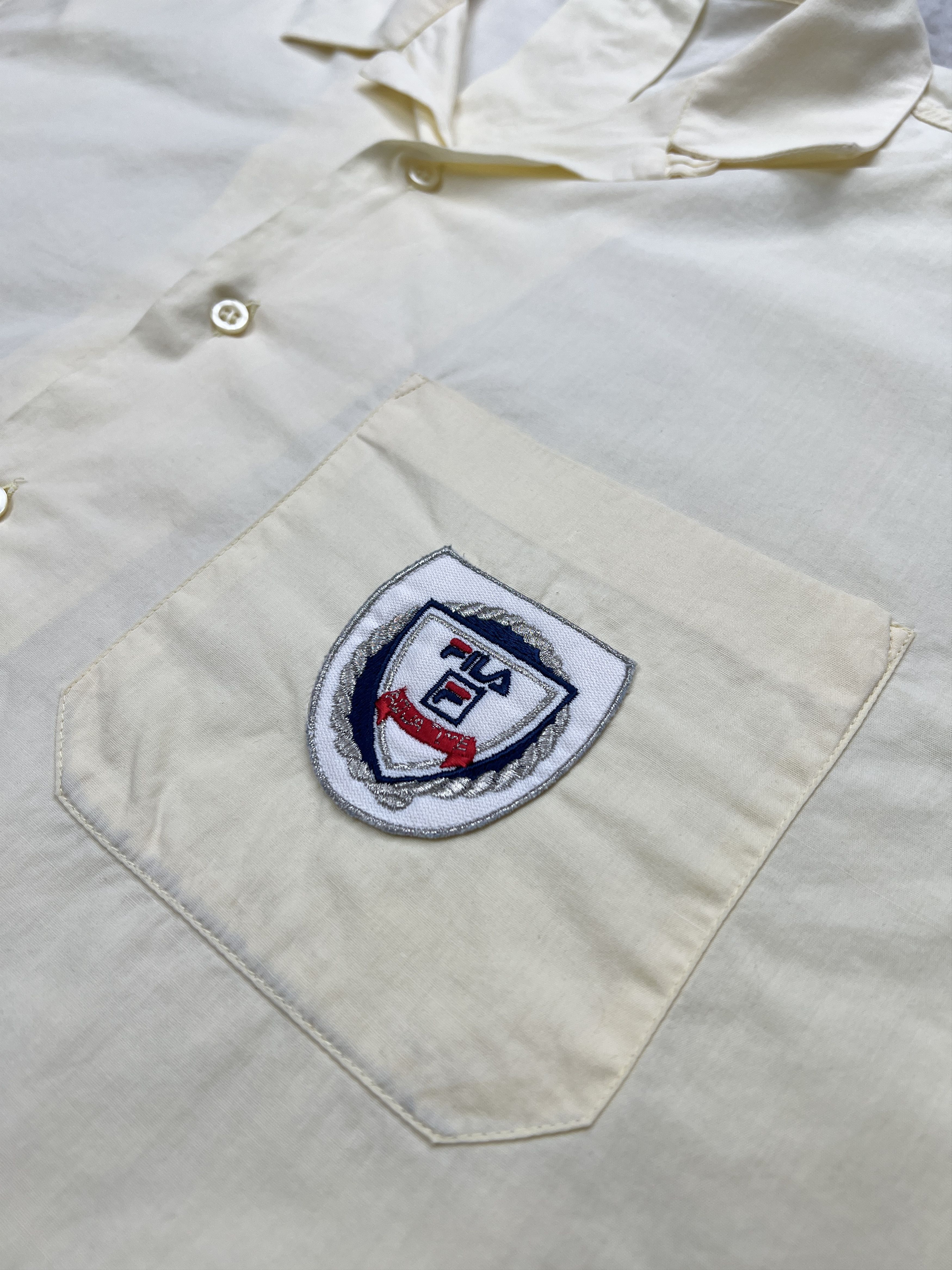 Fila × Vintage Vintage FILA Italy Short Sleeve Cream Shirt with Crest Logo Size US M / EU 48-50 / 2 - 4 Thumbnail