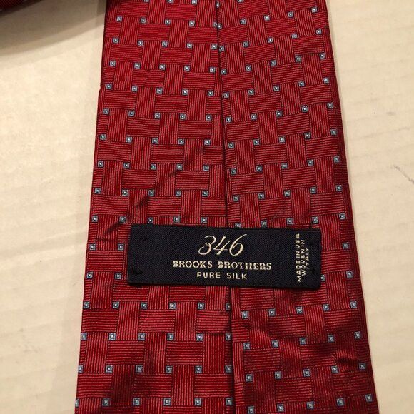 Brooks Brothers brooks brothers men's new red silk tie 3 3/4" X 59" Size ONE SIZE - 2 Thumbnail