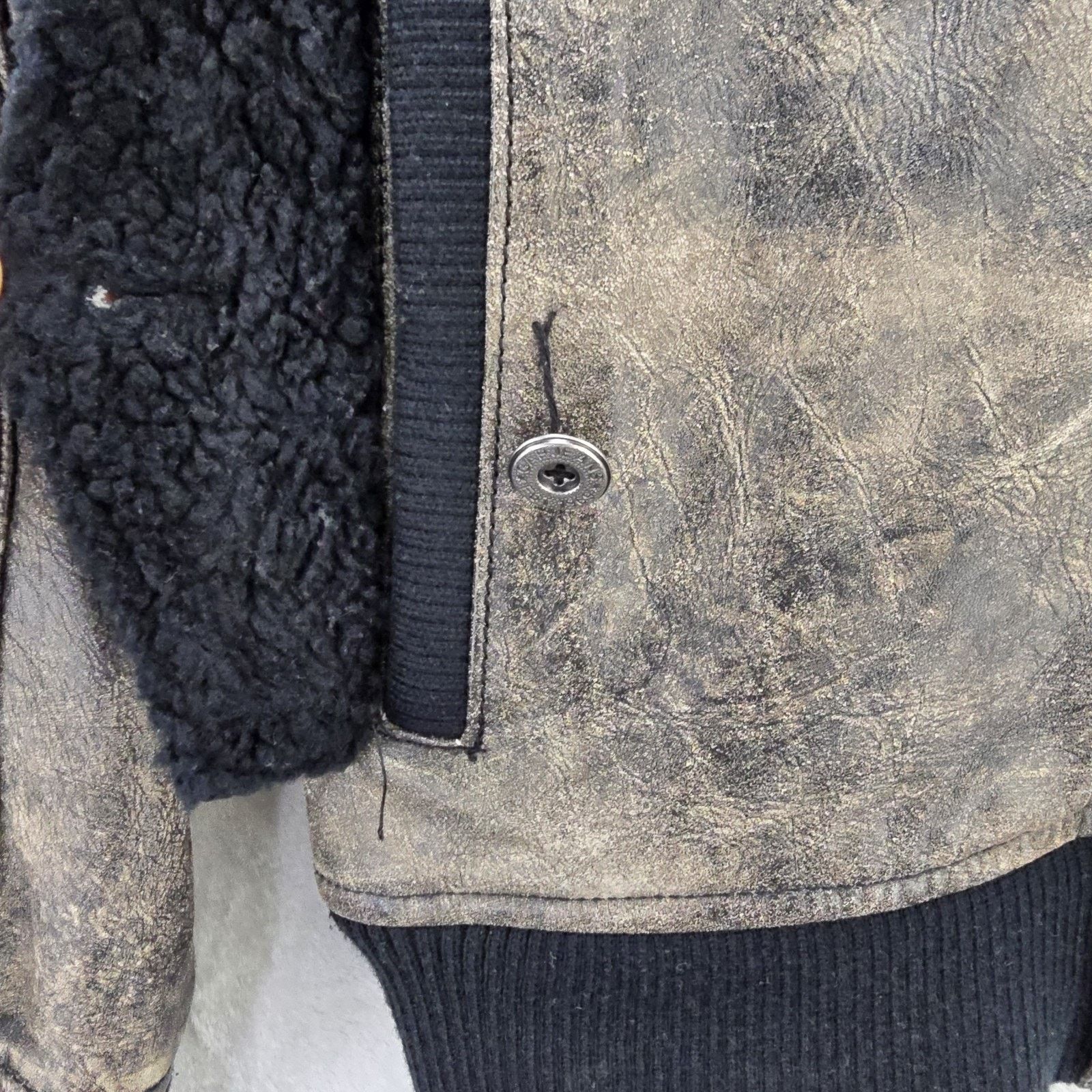 Gap Vintage GAP Leather Jacket Medium Sherpa Lined Bomber Size US M / EU 48-50 / 2 - 5 Thumbnail