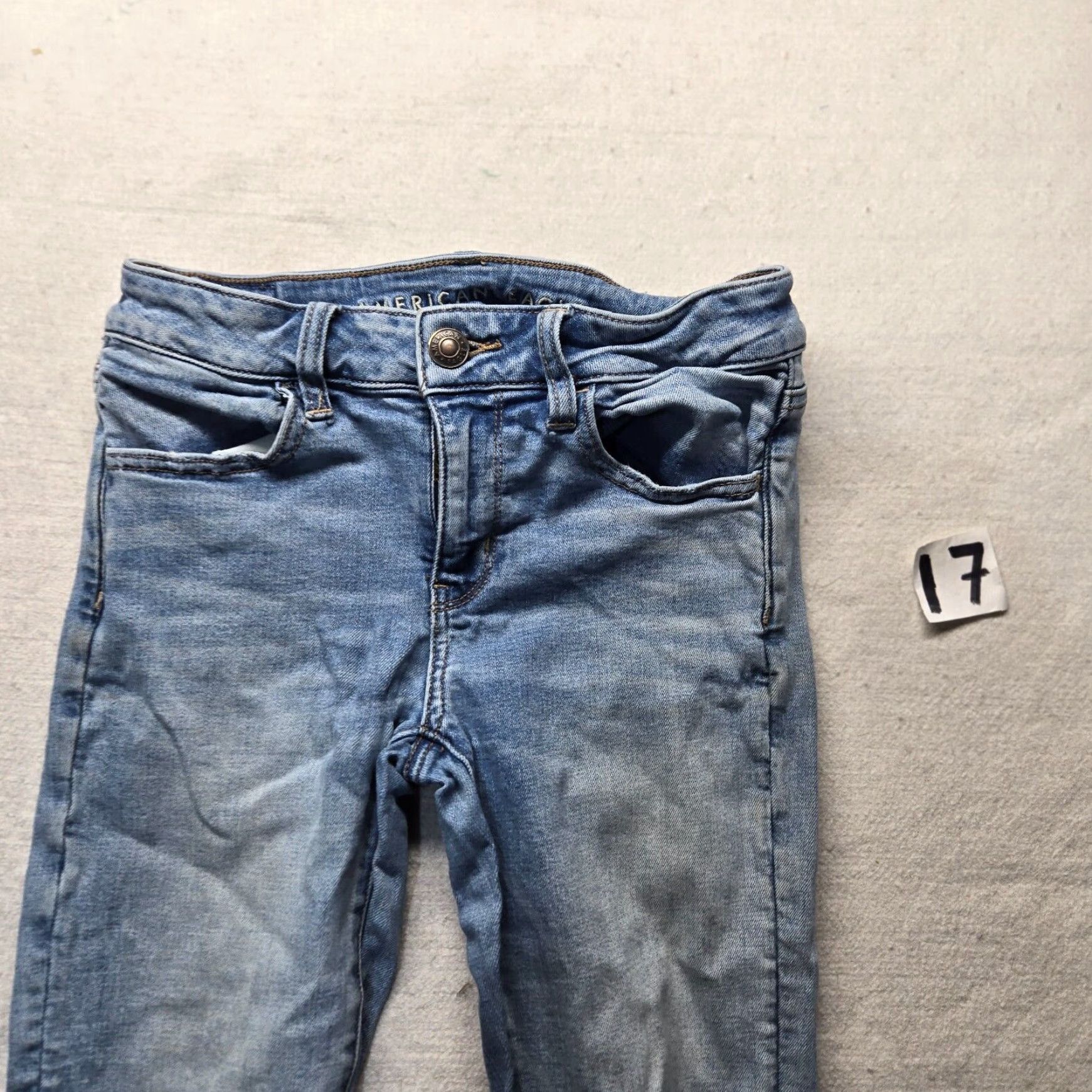 American Eagle Outfitters American Eagle High Rise Distressed Skinny Jegging Jeans Women's Blue Size 2 Size 26" / US 2 / IT 38 - 3 Thumbnail