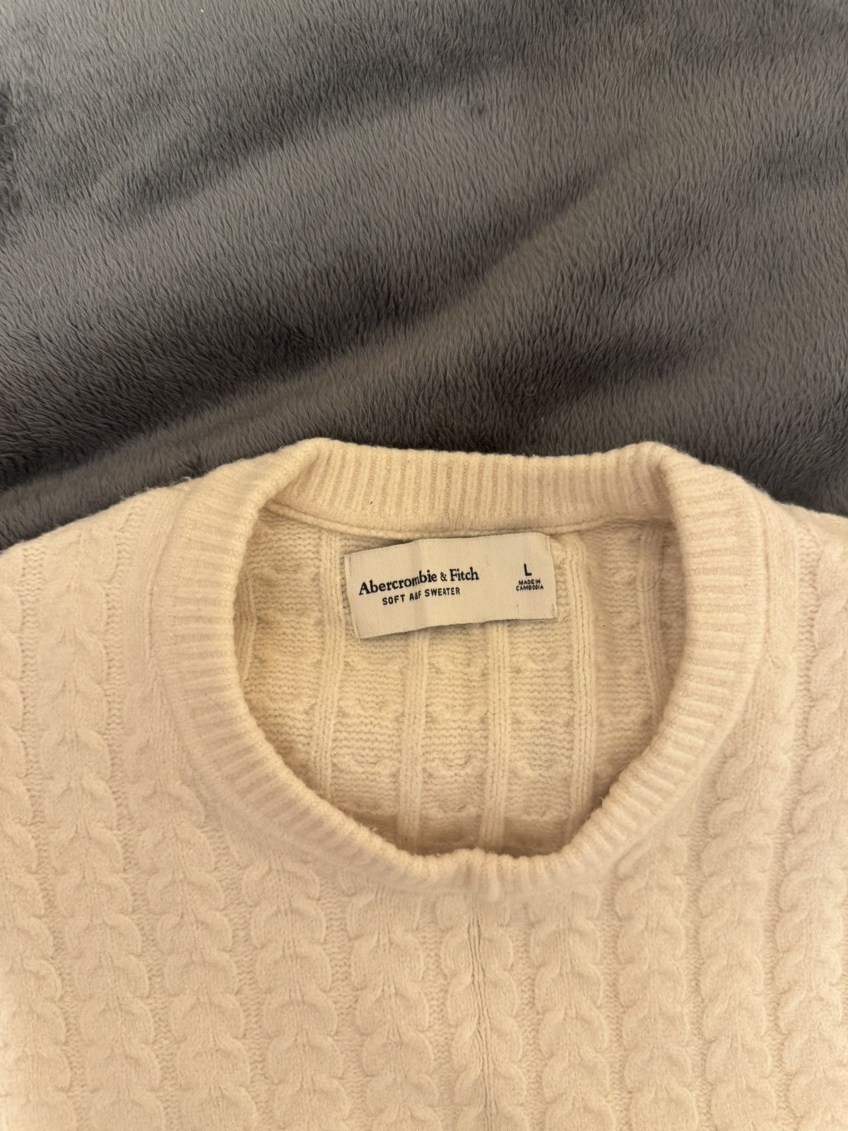 Abercrombie & Fitch Soft Cable Knit Sweater Size US L / EU 52-54 / 3 - 2 Thumbnail