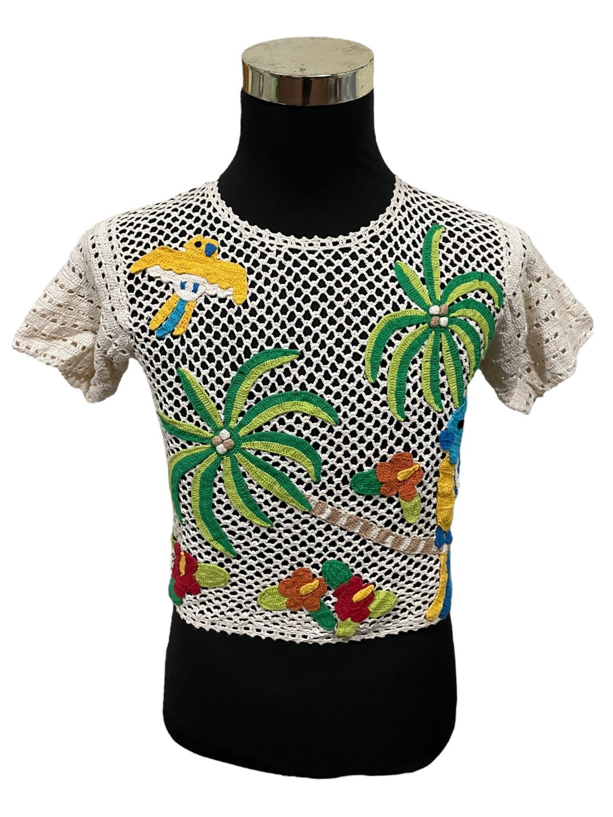 image of Enrico Coveri Crochet Vintage Fashion Safari Crop Tops in Cream, Women's (Size Small)