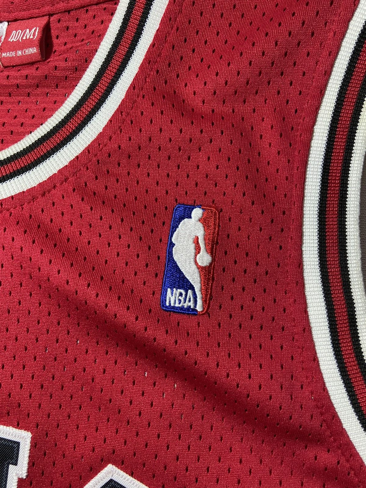 Mitchell & Ness 💥Chicago Bulls Michael Jordan #23 NBA Jersey tee‼️ Size US M / EU 48-50 / 2 - 10 Thumbnail