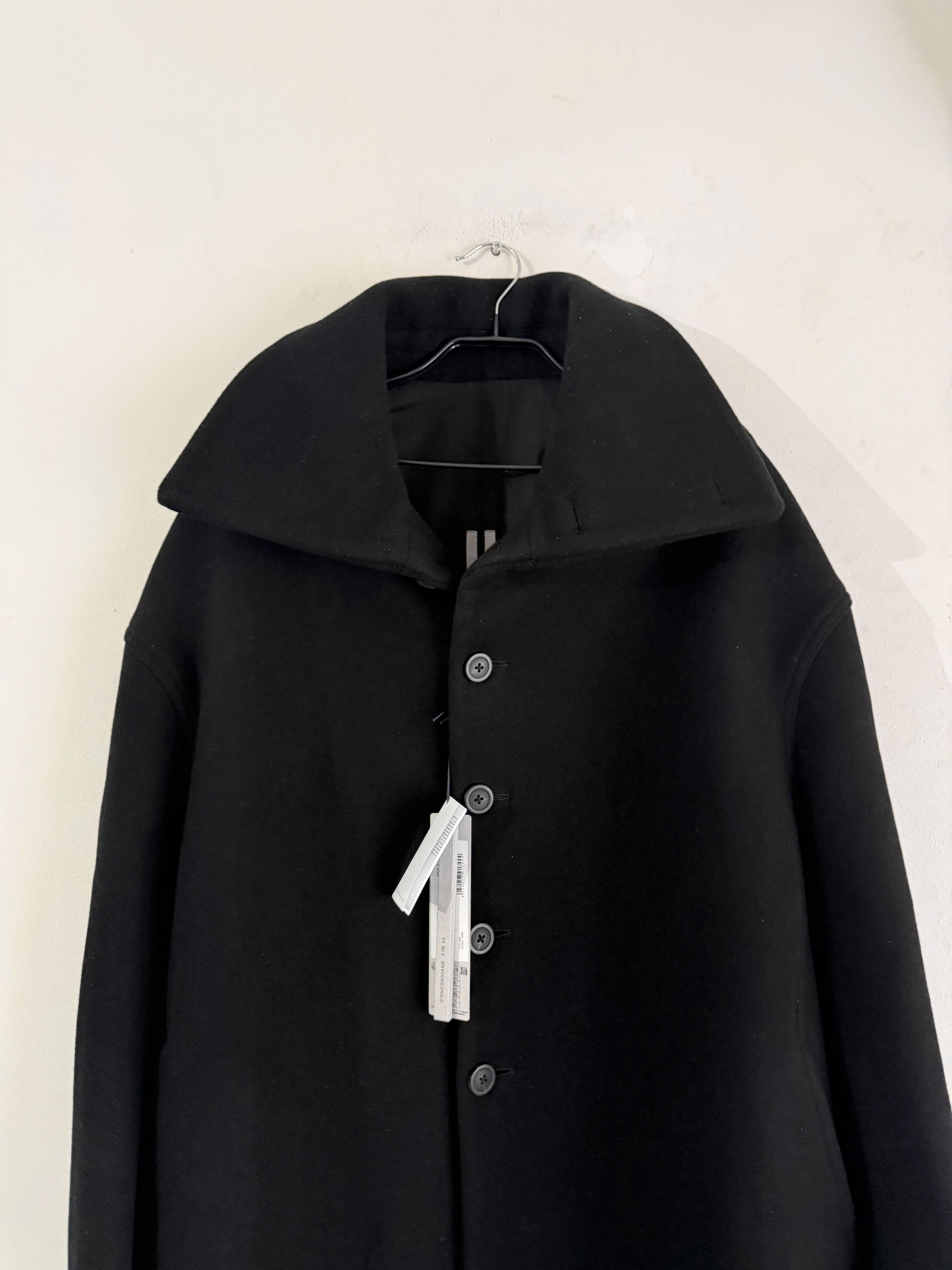 Rick Owens Runway FW25 Dracucollar Oversize Coat Size US M / EU 48-50 / 2 - 10 Thumbnail