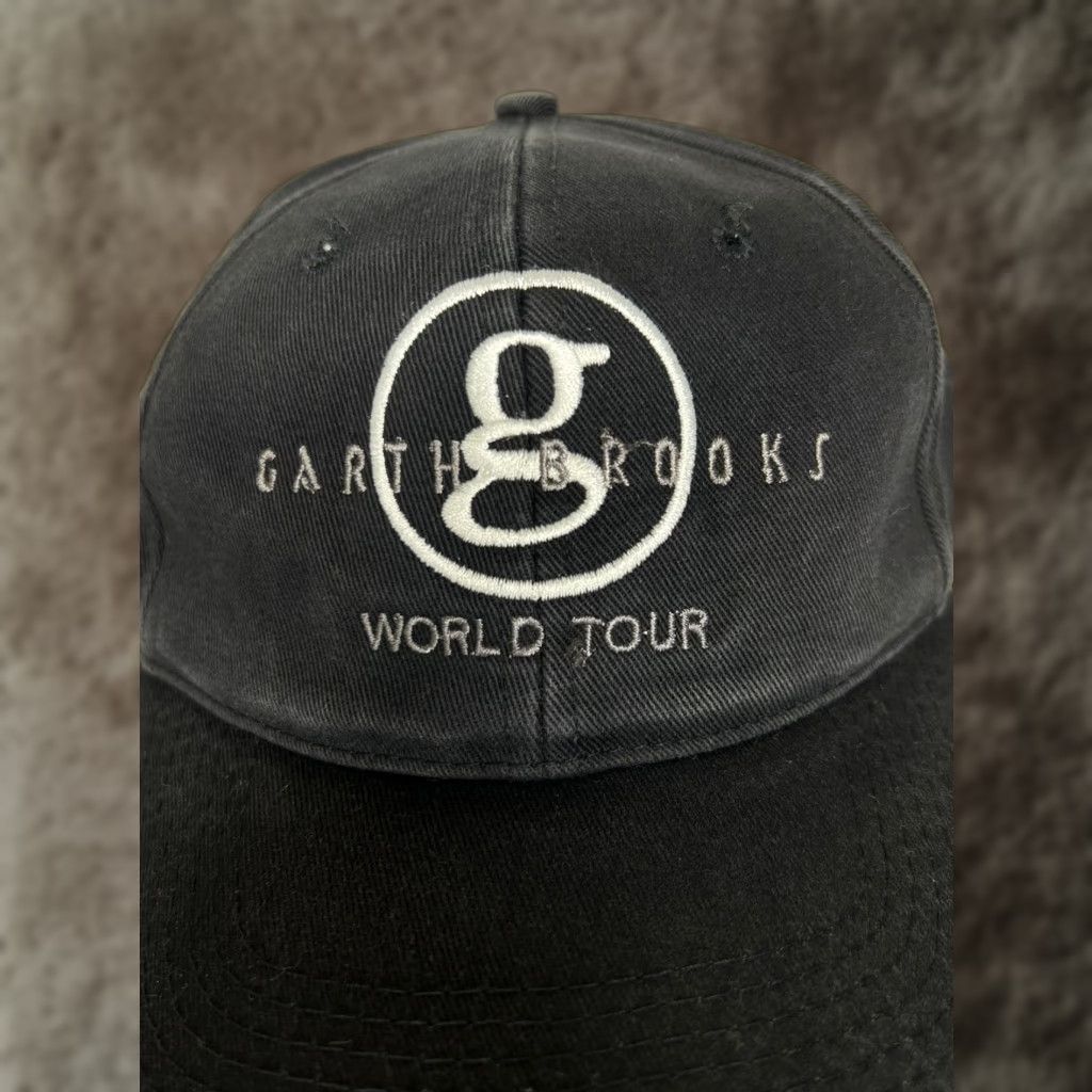 Brooks VINTAGE Garth Brooks World Tour Snapback Hat Cap Black Men One Size Black Adjustable 80s 90s Music Size ONE SIZE - 1 Thumbnail